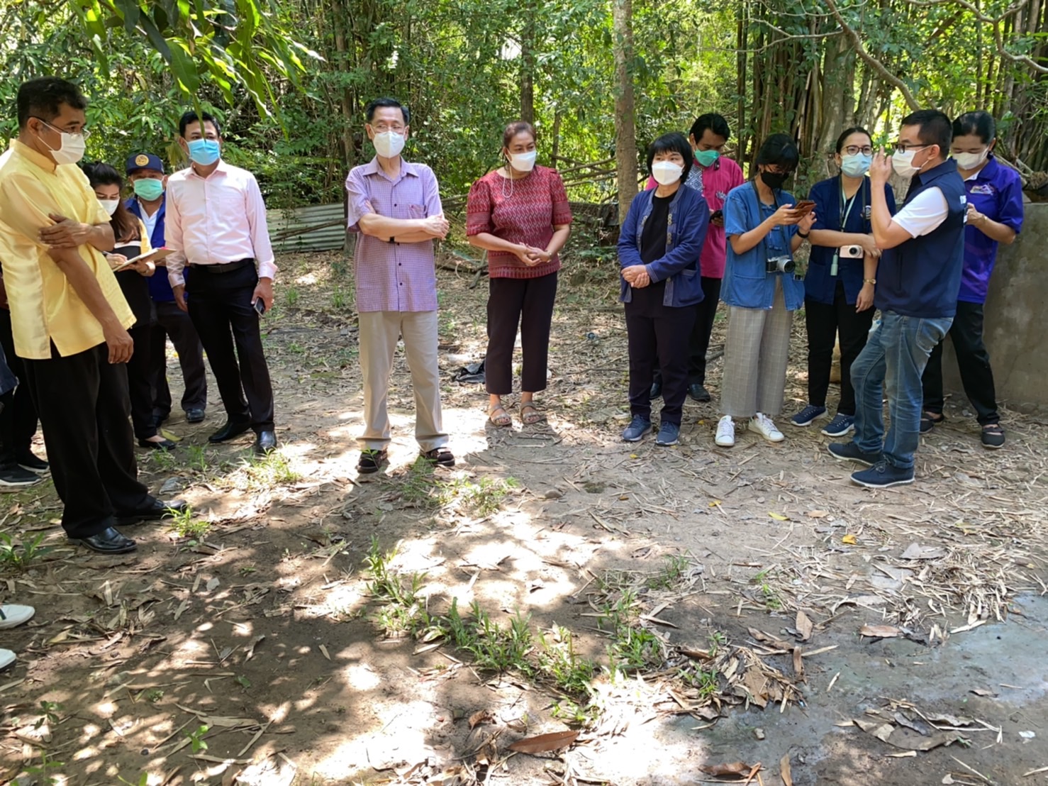 พ่อเมืองนครนายก ลงพื้นที่เยี่ยมครัวเรือนเป้าหมายในปฏิบัติการ “KICK OFF เคาะประตูบ้าน”