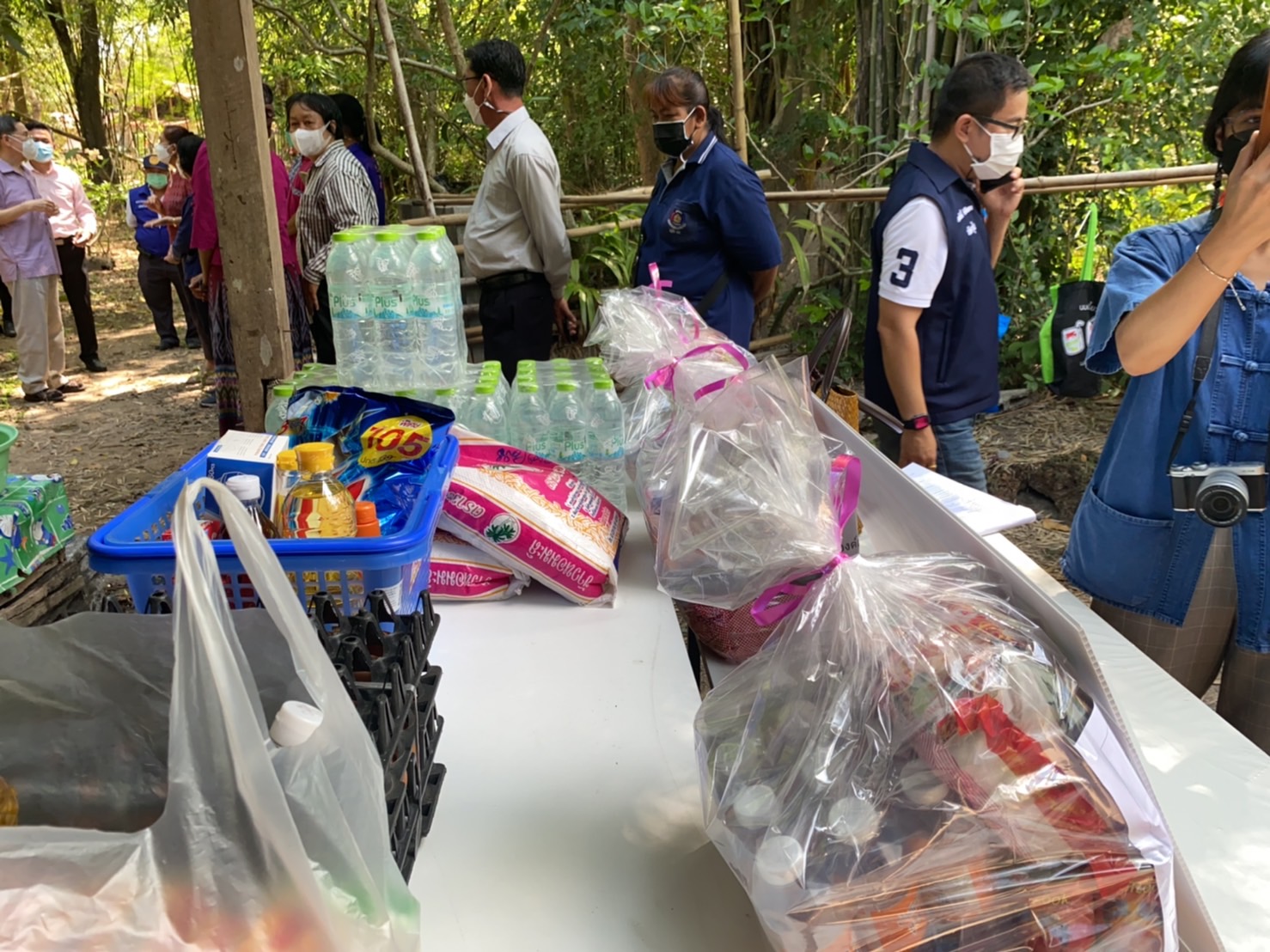 พ่อเมืองนครนายก ลงพื้นที่เยี่ยมครัวเรือนเป้าหมายในปฏิบัติการ “KICK OFF เคาะประตูบ้าน”