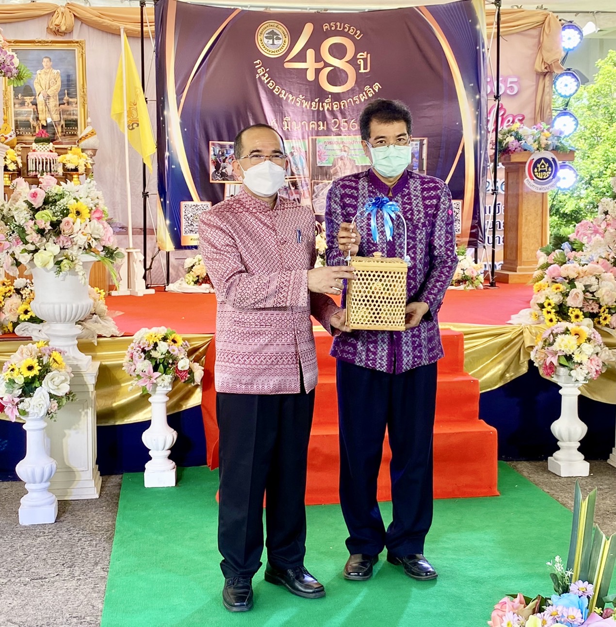 ??พช.นครนายก จัดงานมหกรรมการออมลดความเหลื่อมล้ำของประชาชนจังหวัดนครนายก ประจำปี 2565 ครบรอบ 48 ปี การก่อตั้งกลุ่มออมทรัพย์เพื่อการผลิต