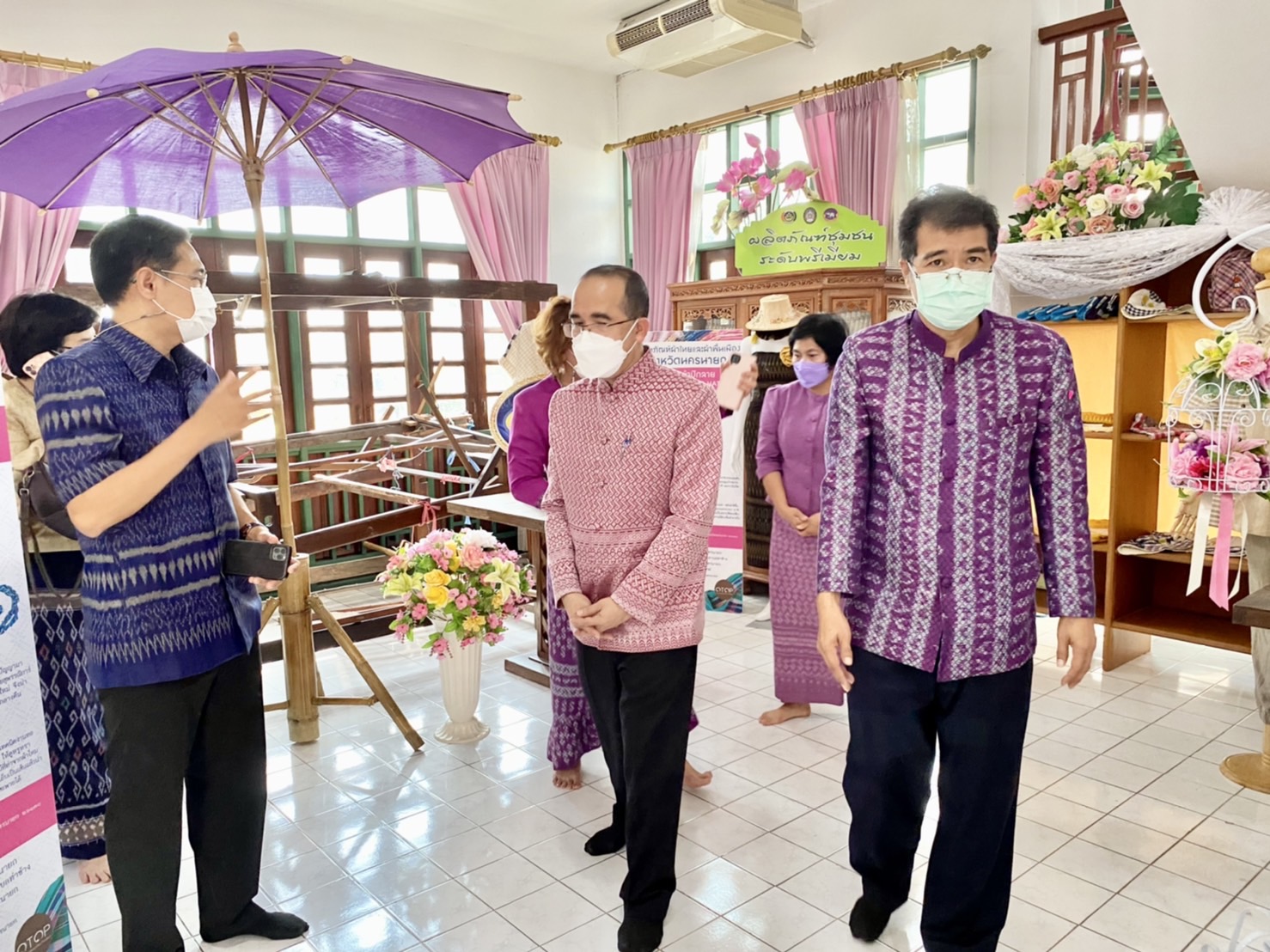 ??พช.นครนายก จัดงานมหกรรมการออมลดความเหลื่อมล้ำของประชาชนจังหวัดนครนายก ประจำปี 2565 ครบรอบ 48 ปี การก่อตั้งกลุ่มออมทรัพย์เพื่อการผลิต