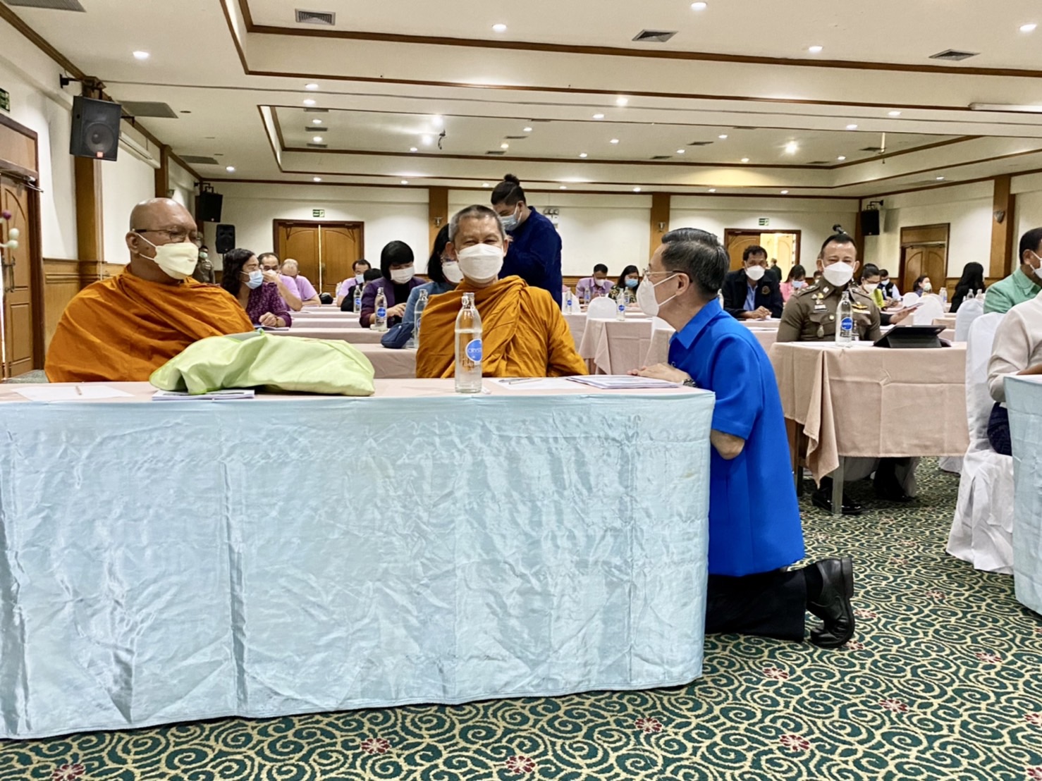 ??จังหวัดนครนายก จัดประชุมเชิงปฏิบัติการเพื่อซักซ้อมแนวทางการขับเคลื่อนศูนย์อำนวยการขจัดความยากจนและพัฒนาคนทุกช่วงวัยอย่างยั่งยืนตามหลักปรัชญาของเศรษฐกิจพอเพียง (ศจพ.) ในระดับพื้นที่ จังหวัดนครนายก