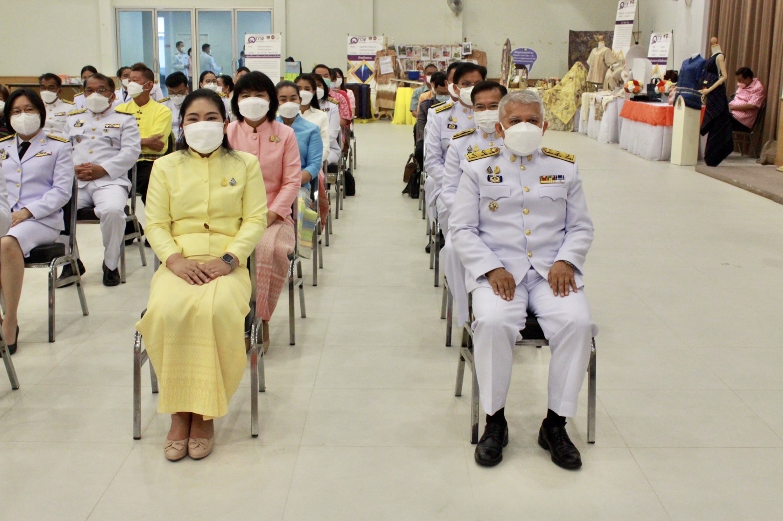 ??จังหวัดนครนายก จัดพิธีมอบแบบลายผ้าพระราชทาน “ผ้าขิดลายนารีรัตนราชกัญญา” สืบสานภูมิปัญญาผ้าไทย เพื่อใช้เป็นต้นแบบในการพัฒนาลวดลายผ้าไทยให้เกิดความหลากหลายและร่วมสมัย ก้าวสู่ระดับสากล