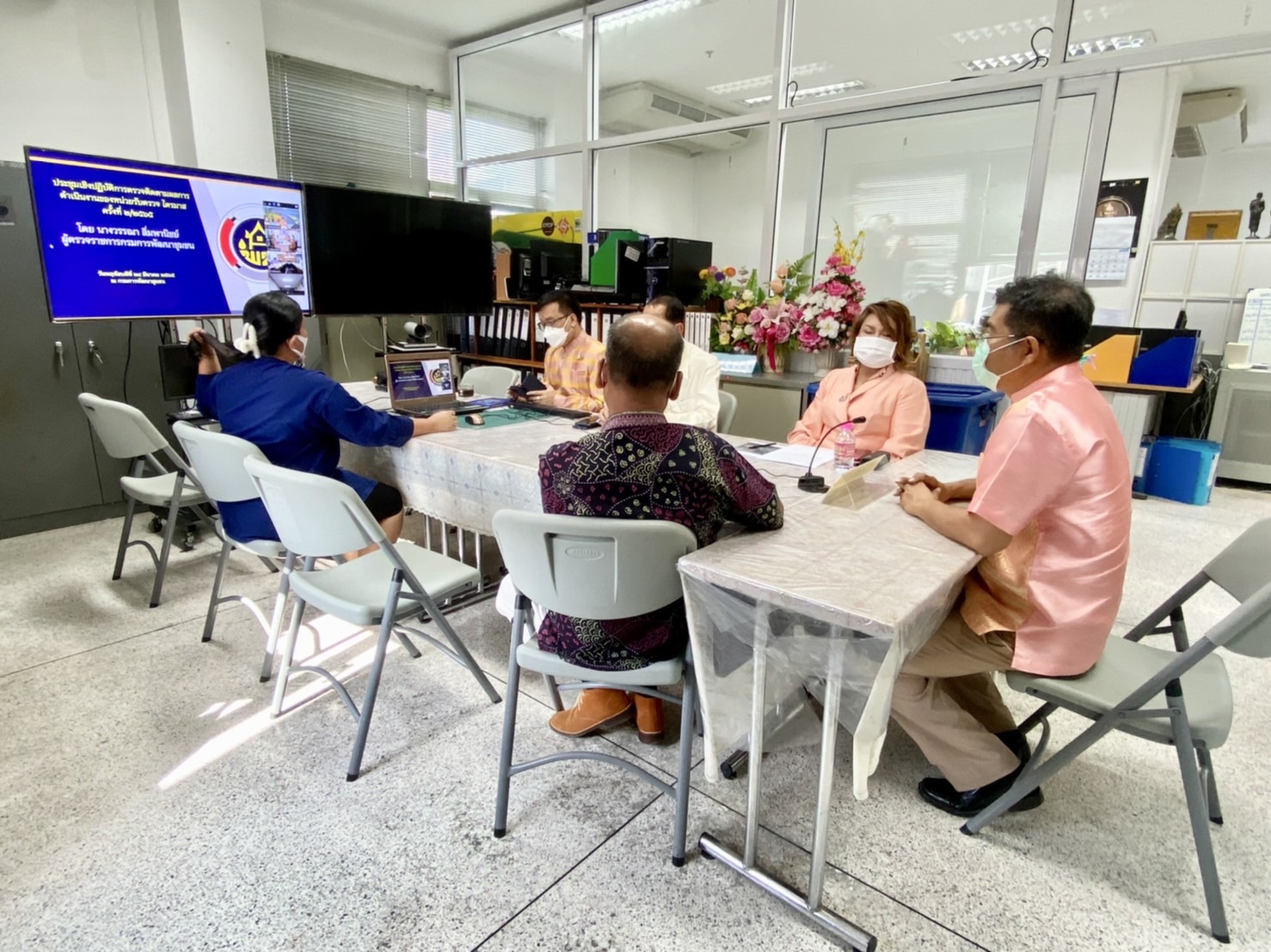 ??พช.นครนายก ร่วมการประชุมเชิงปฏิบัติการตรวจติดตามผลการดำเนินงานของหน่วยรับตรวจ รายไตรมาส ครั้งที่ 2/2565 ผ่านระบบ Zoom Cloud Meeting