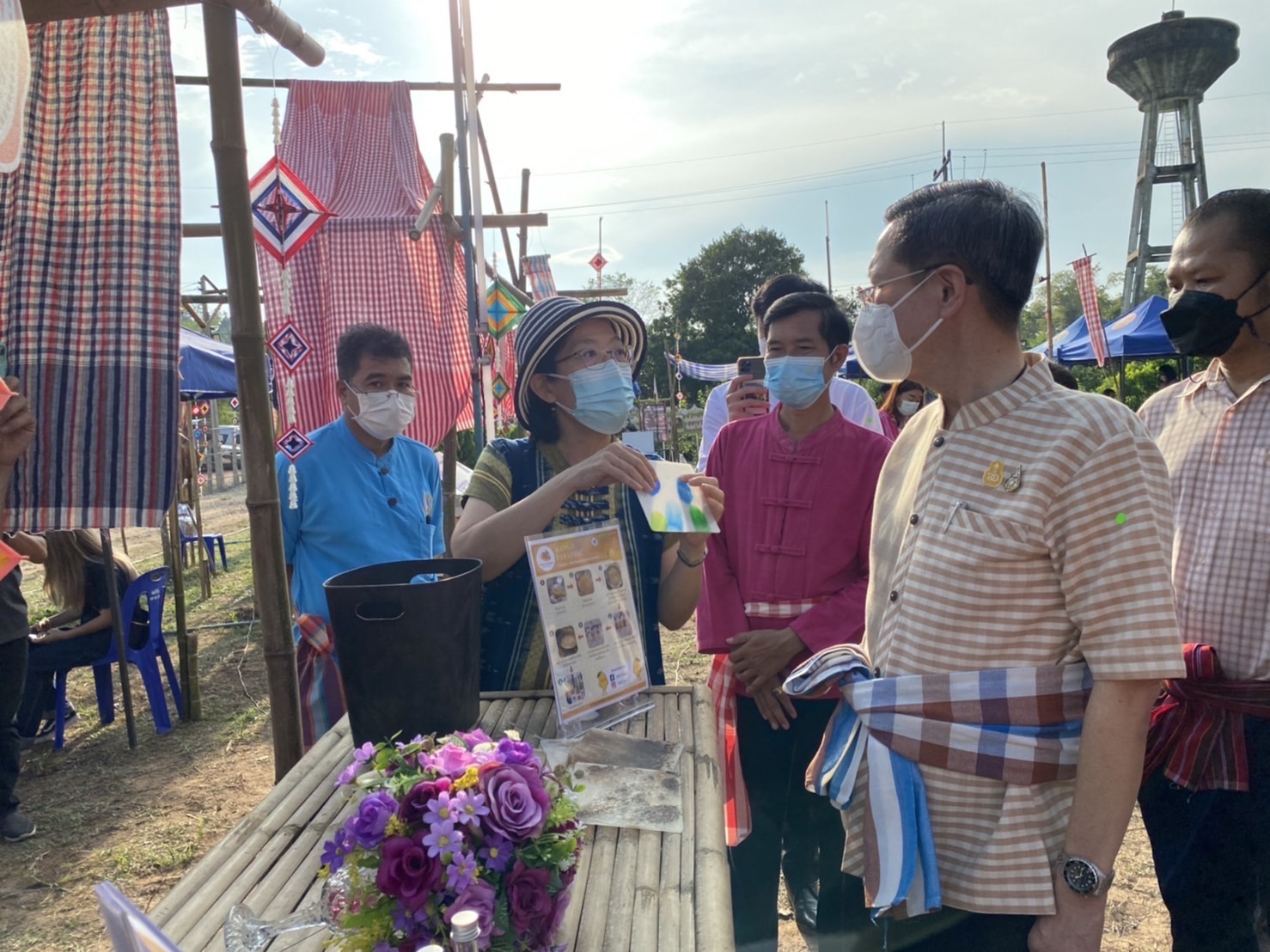 ??พช.นครนายก ร่วมงานเทศกาล นุ่งขะม้า พาดผ้า ยลวิถีถิ่น ลาวเวียง