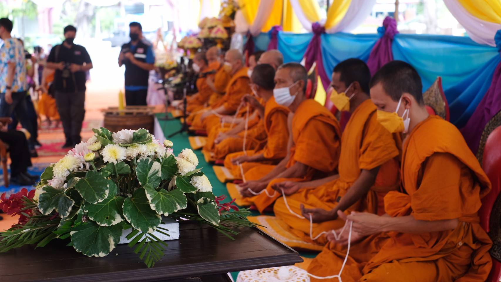 ? พช.นครนายก ร่วมพิธีกรรม “สูดเสื้อสูดผ้าไทยพวน” กิจกรรมสงกรานต์ปีใหม่ของชุมชนไทยพวน จังหวัดนครนายก ?