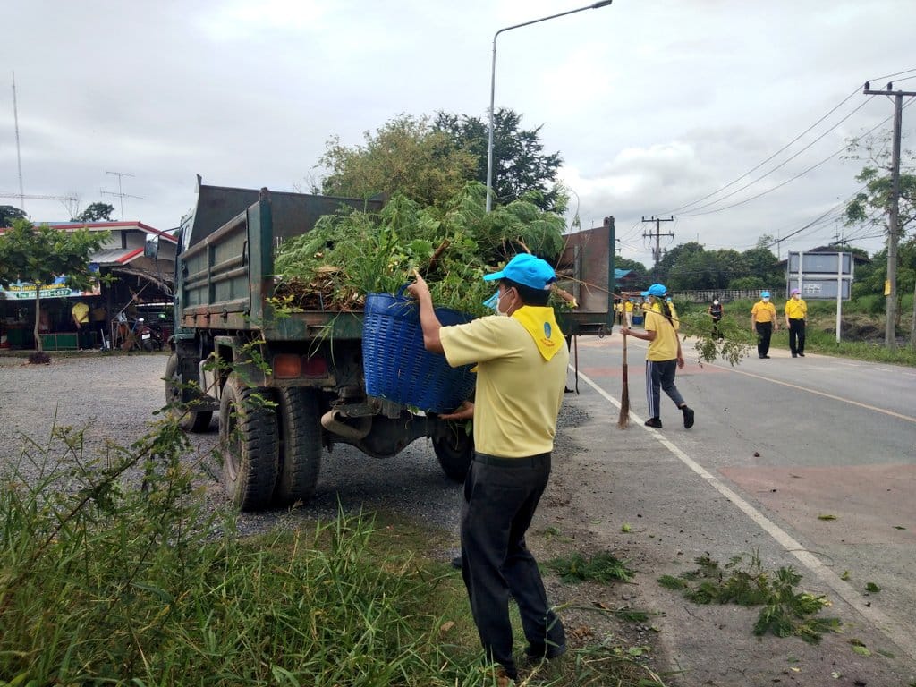 ??พช.นครนายก ร่วมกิจกรรมจิตอาสา เราทำความดีด้วยหัวใจ เนื่องในวันฉัตรมงคล