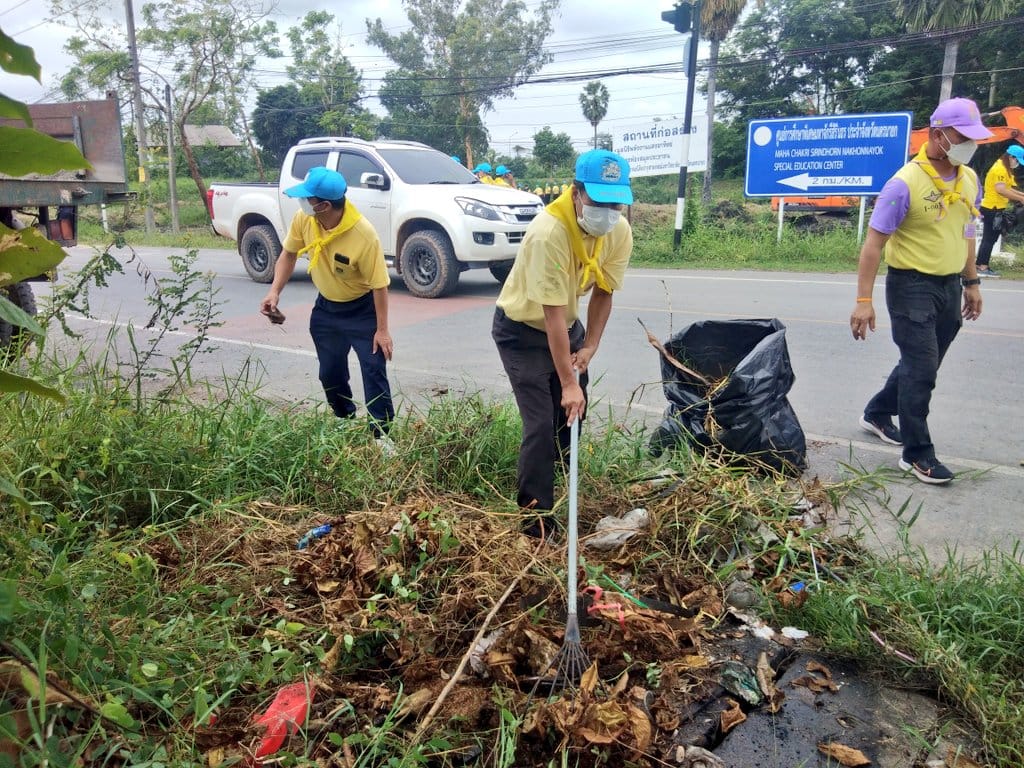 ??พช.นครนายก ร่วมกิจกรรมจิตอาสา เราทำความดีด้วยหัวใจ เนื่องในวันฉัตรมงคล