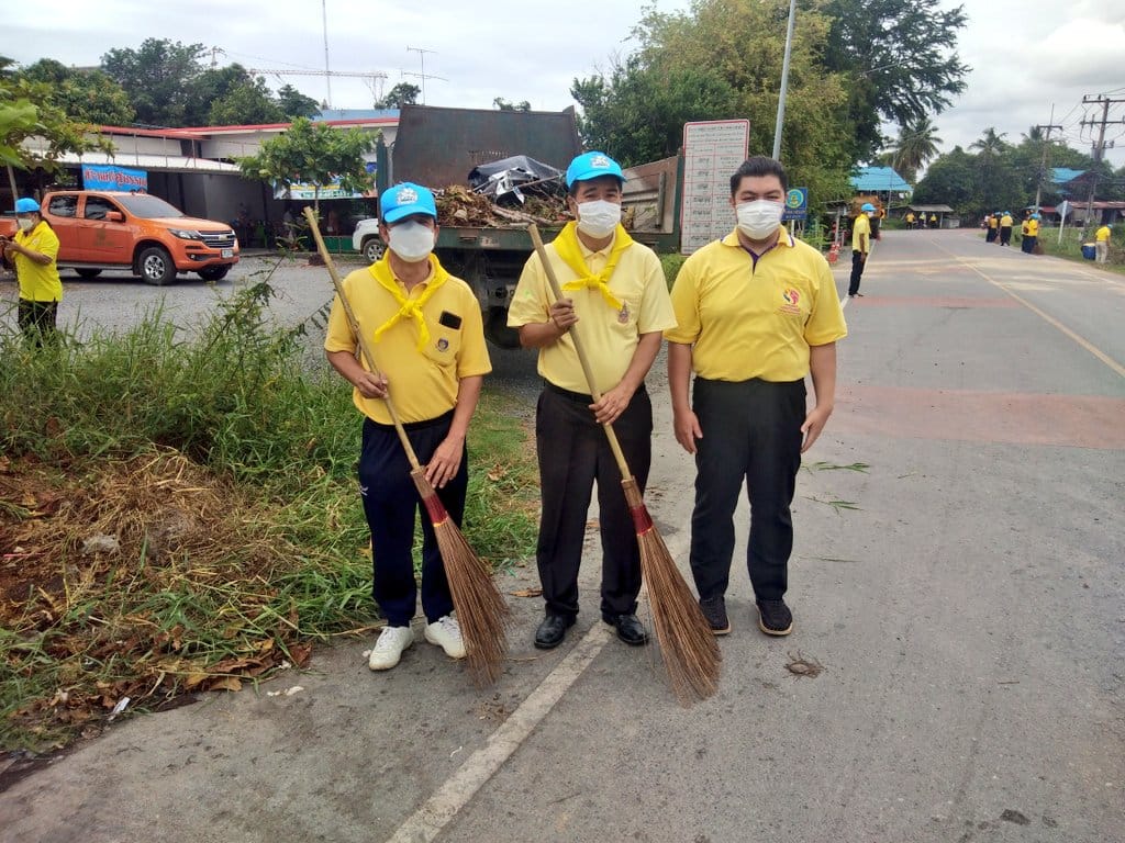 ??พช.นครนายก ร่วมกิจกรรมจิตอาสา เราทำความดีด้วยหัวใจ เนื่องในวันฉัตรมงคล