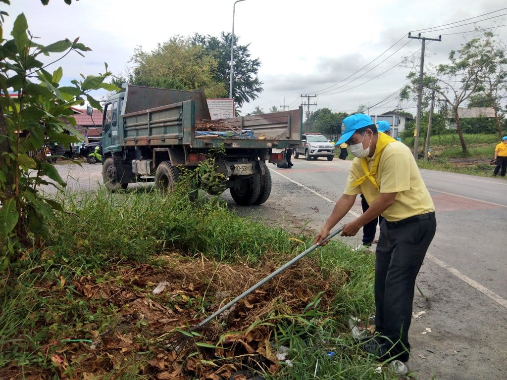 ??พช.นครนายก ร่วมกิจกรรมจิตอาสา เราทำความดีด้วยหัวใจ เนื่องในวันฉัตรมงคล