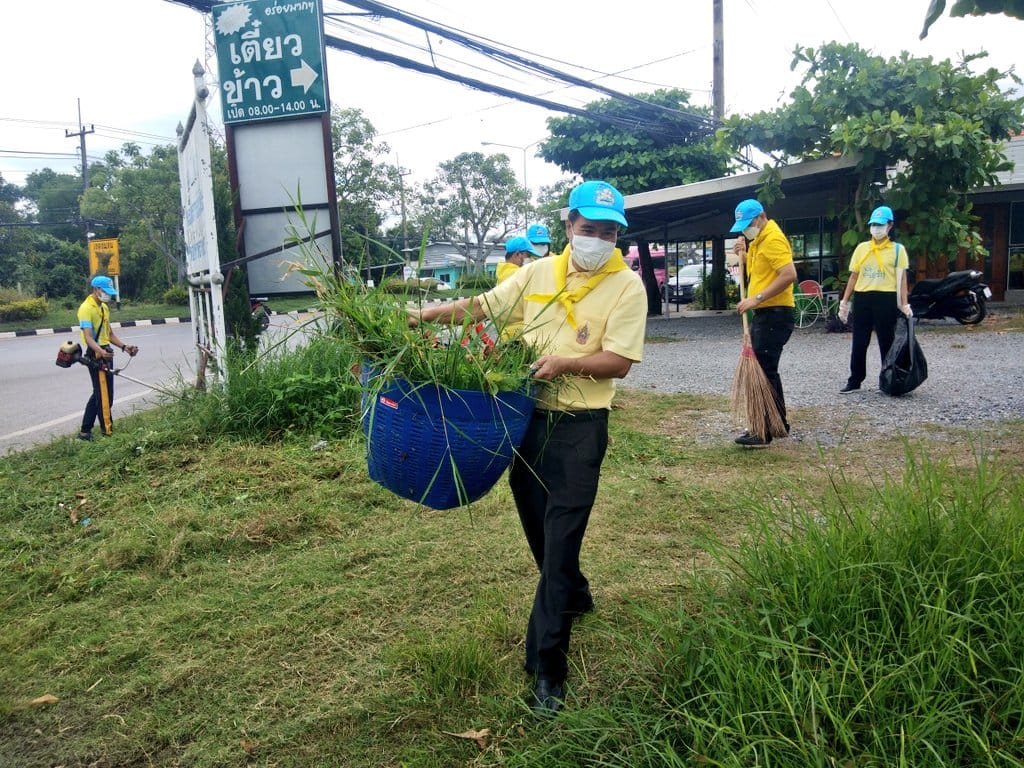 ??พช.นครนายก ร่วมกิจกรรมจิตอาสา เราทำความดีด้วยหัวใจ เนื่องในวันฉัตรมงคล