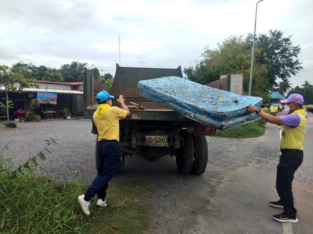 ??พช.นครนายก ร่วมกิจกรรมจิตอาสา เราทำความดีด้วยหัวใจ เนื่องในวันฉัตรมงคล