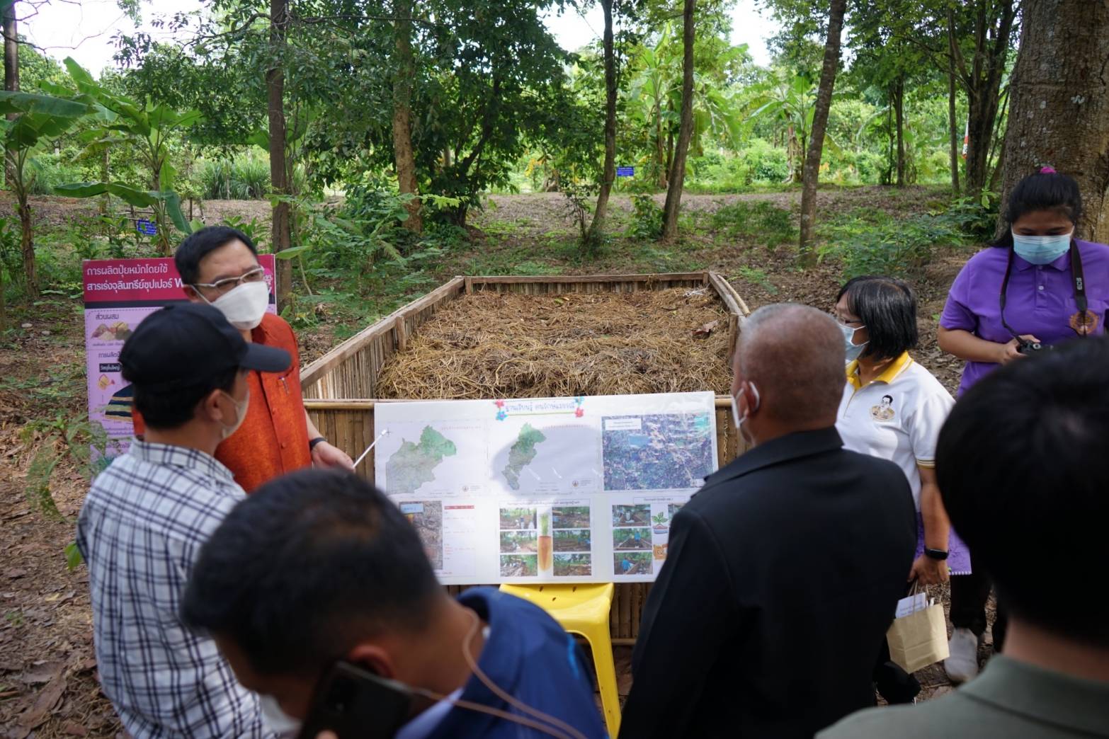 ศูนย์เรียนรู้เกษตรทฤษฎีใหม่ “โคก หนอง นา” วัดดงละคร