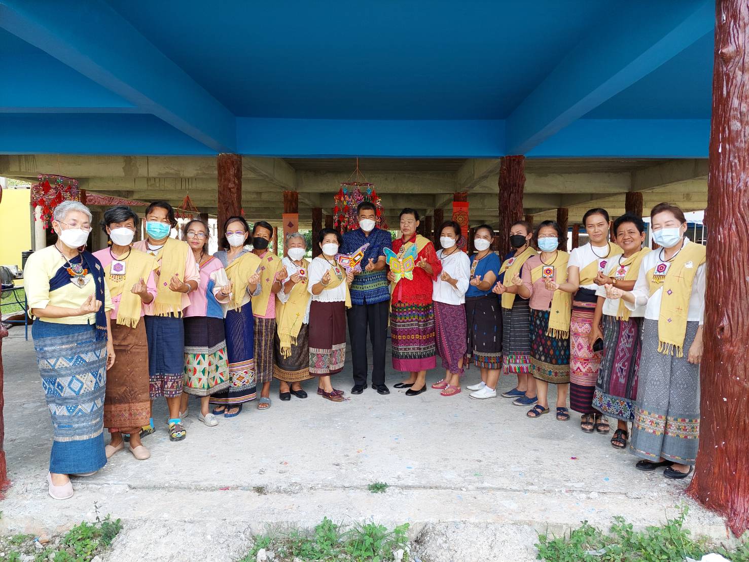 ? พัฒนาชุมชนจังหวัดนครนายก ติดตามการจัดทำตัวผีเสื้อประดิษฐ์ เทิดพระเกียรติสมเด็จพระนางเจ้าสิริกิต์ พระบรมราชินีนาถ พระบรมราชชนนีพันปีหลวง