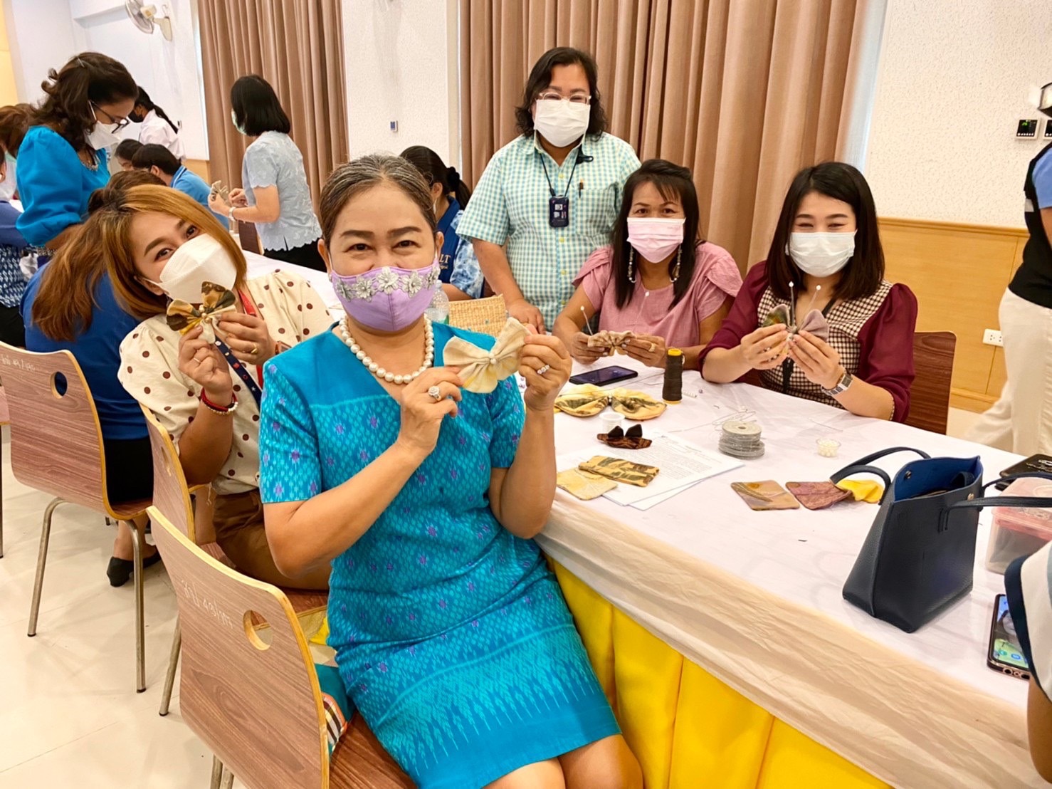 ?? พช.นครนายก ร่วมแถลงข่าวกิจกรรมประดิษฐ์ผีเสื้อ จากผ้าตามอัตลักษณ์ของจังหวัดนครนายก รวมใจแสดงพลังแห่งความจงรักภักดี เพื่อนำไปประดับนิทรรศการเฉลิมพระเกียรติ สมเด็จพระนางเจ้าสิริกิต์ พระบรมราชินีนาถ พระบรมราชชนนีพันปีหลวง เนื่องในโอกาสมหามงคลเฉลิมพระชนมพรรษา 90 พรรษา 12 สิงหาคม 2565