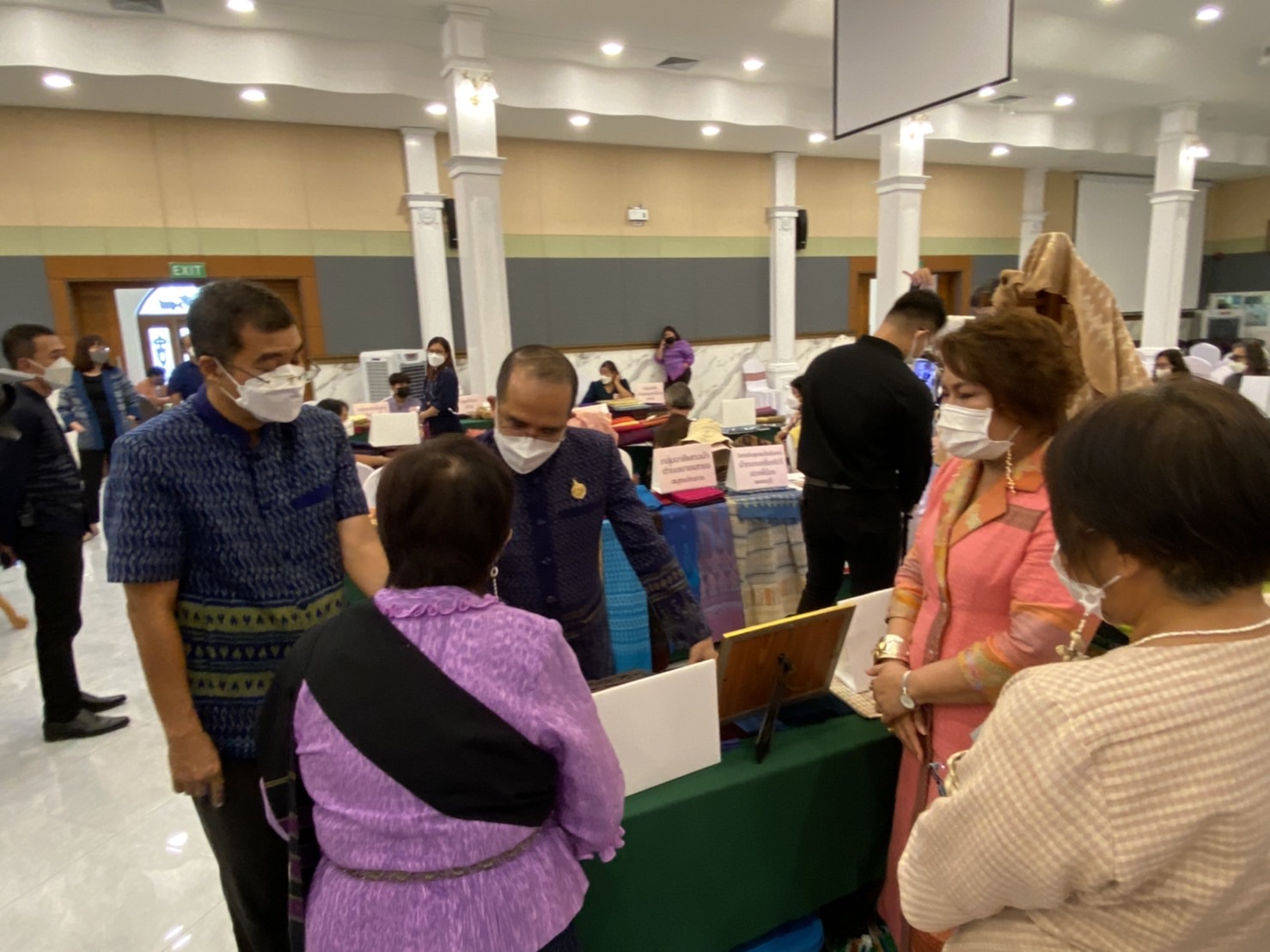 ?? พช.นครนายก ร่วมโครงการพัฒนาศักยภาพและเพิ่มช่องทางการตลาดให้กับผู้ประกอบการ OTOP ผ้าไทย (Coaching ผ้าขิตลายนารีรัตนราชกัญญา)