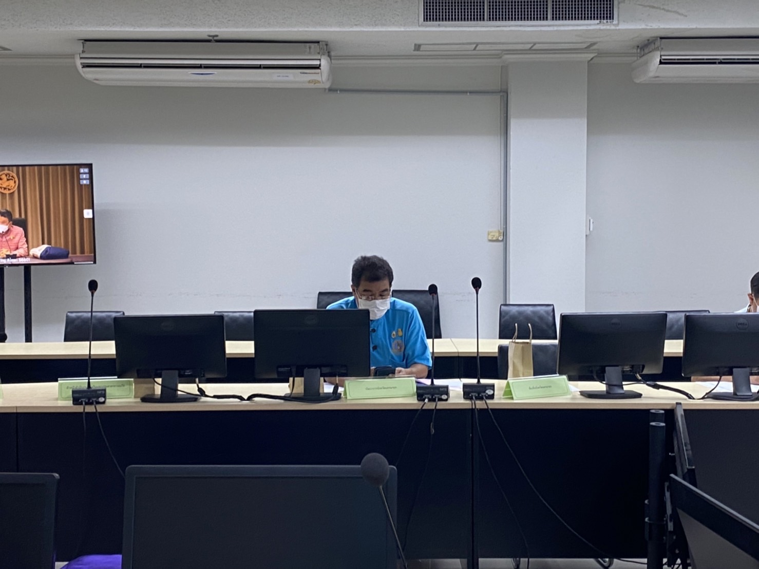 ??พช. นครนายก ร่วมประชุมขับเคลื่อนและติดตามนโยบายของรัฐบาลและภารกิจสำคัญของกระทรวงมหาดไทยและหน่วยงานในสังกัดกระทรวงมหาดไทย ประจำปีงบประมาณ พ.ศ. 2565 (เดือนมิถุนายน) ผ่านระบบวีดิโอทัศน์ทางไกล (VCS)