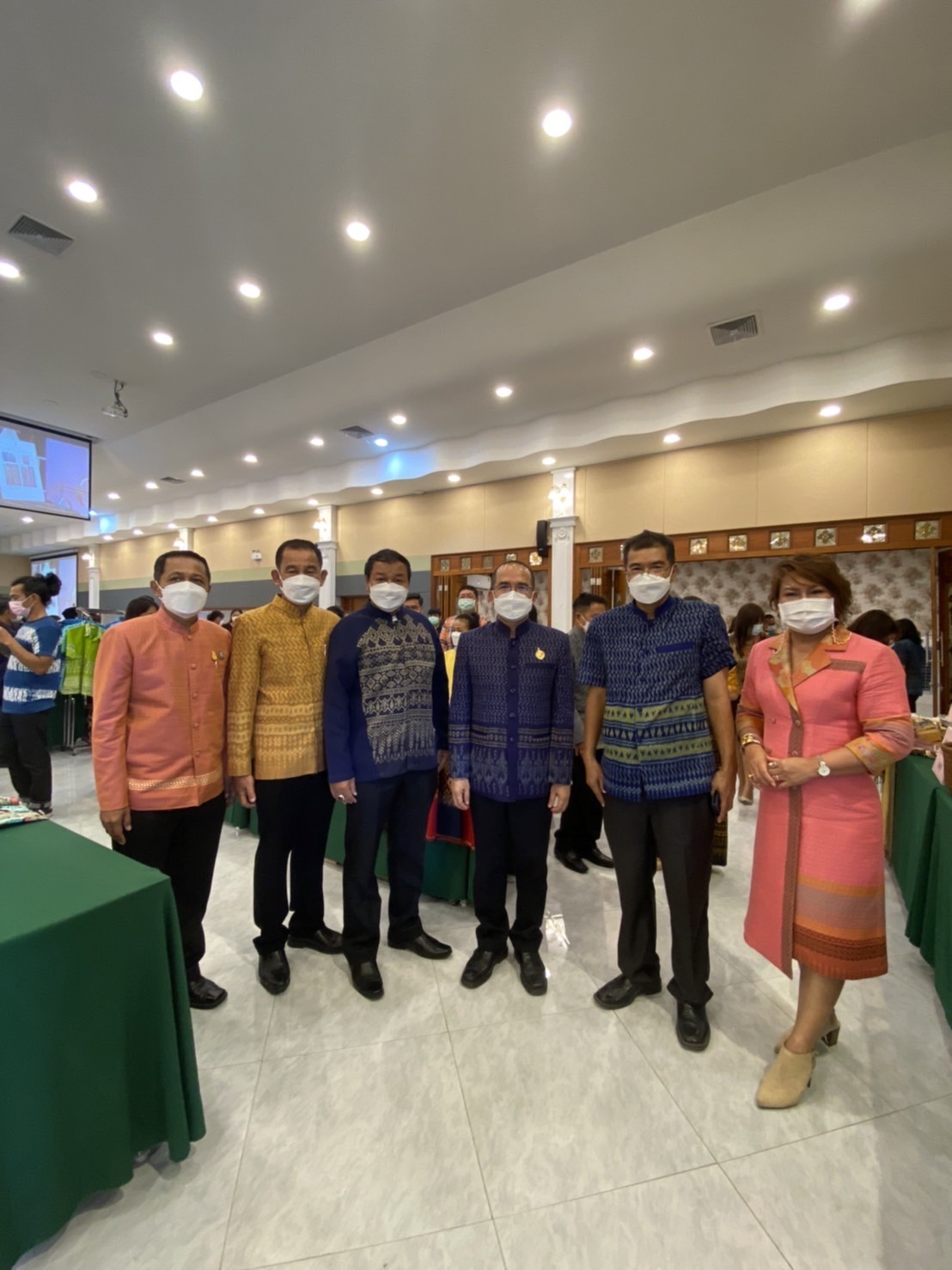 ?? พช.นครนายก ร่วมโครงการพัฒนาศักยภาพและเพิ่มช่องทางการตลาดให้กับผู้ประกอบการ OTOP ผ้าไทย (Coaching ผ้าขิตลายนารีรัตนราชกัญญา)