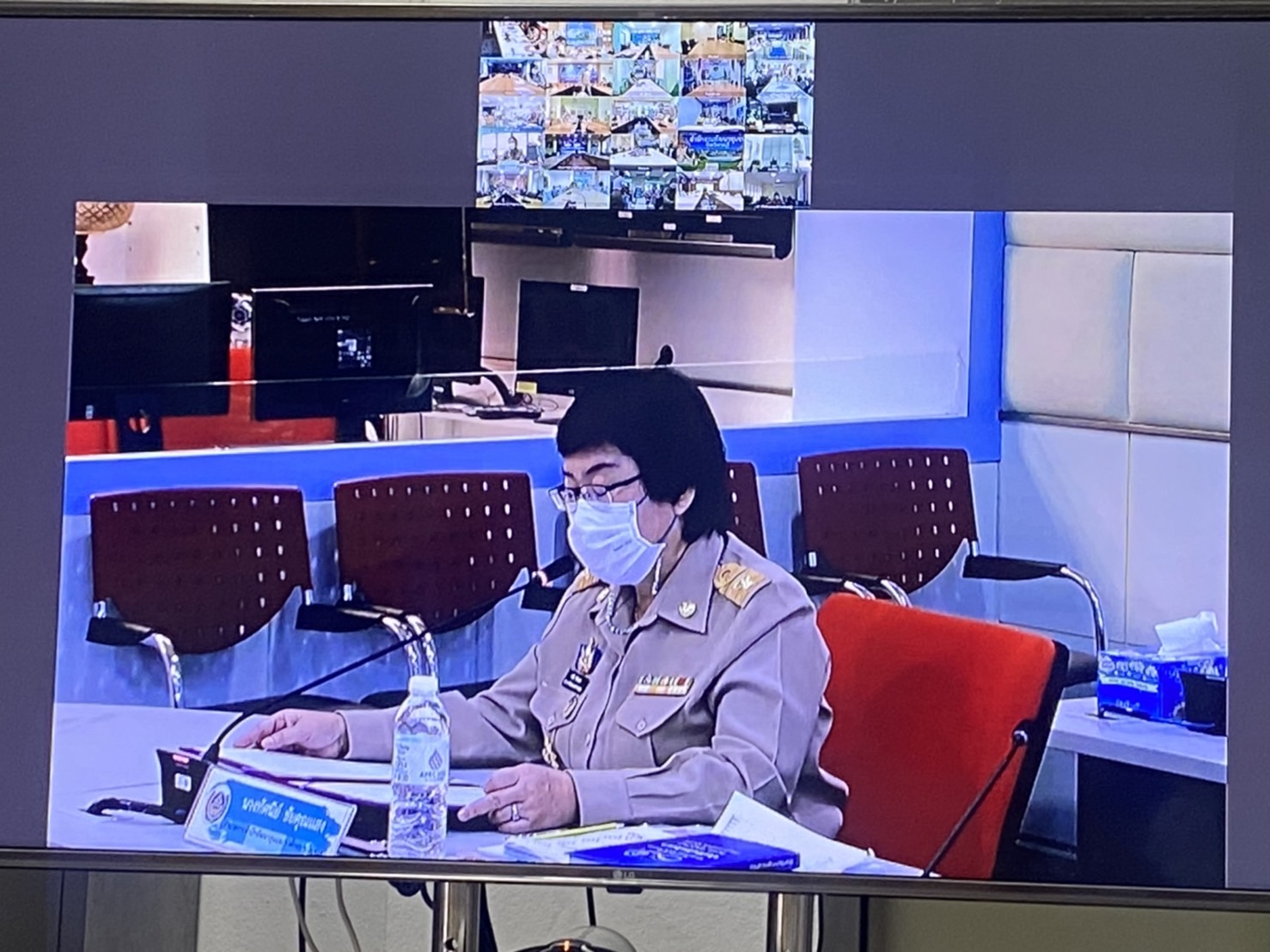 ??พช.นครนายก ร่วมรับฟังการมอบนโยบายการพัฒนากองทุนชุมชน ประจำปีงบประมาณ พ.ศ. 2565  ผ่านระบบ Video Conference