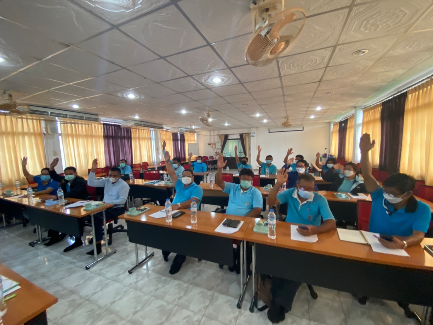 ??พช.นครนายก เข้าร่วมประชุมคณะกรรมการเครือข่ายกองทุนแม่ของแผ่นดินจังหวัดนครนายก