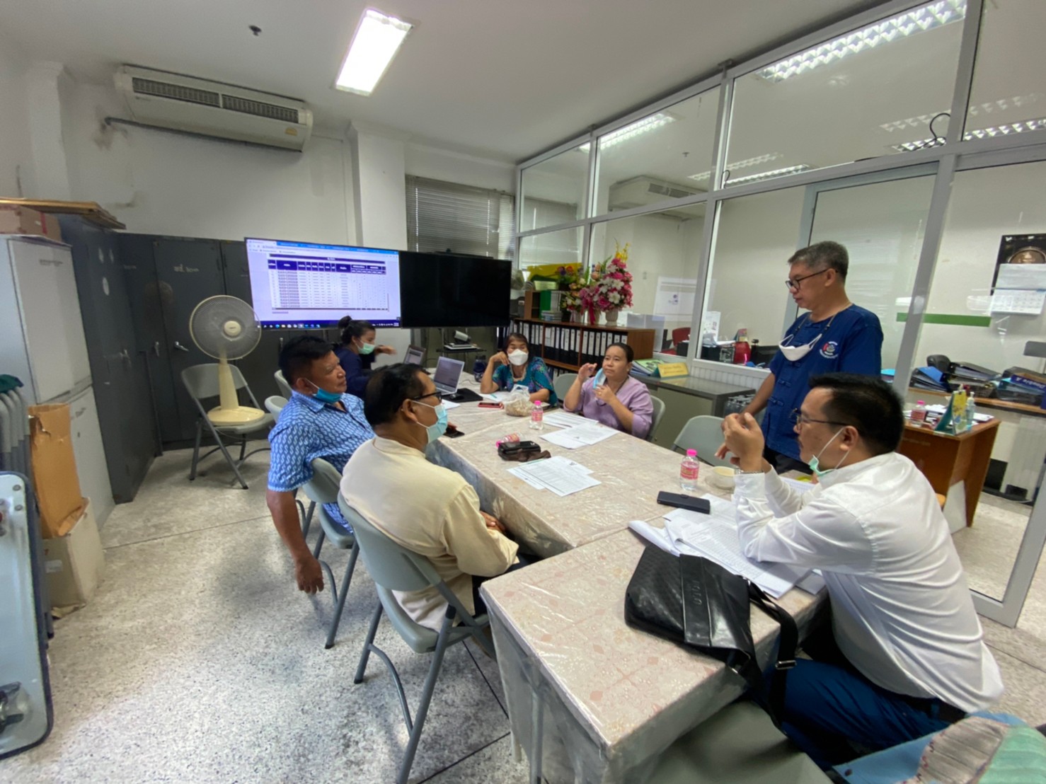 ??พช.นครนายก ร่วมประชุมกลุ่มออมทรัพย์เพื่อการผลิต และโครงการแก้ไขปัญหาความยากจน (กข.คจ.)