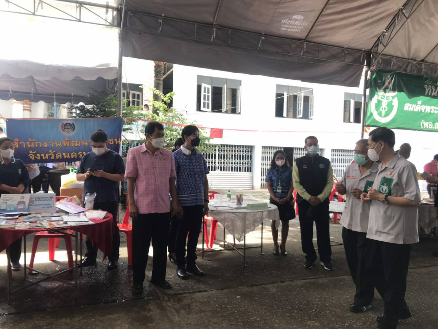 ? พช.นครนายก ร่วมโครงการ ” หน่วยบำบัดทุกข์ บำรุงสุข สร้างรอยยิ้มและความปรองดองสมานฉันท์ให้ประชาชนจังหวัดนครนายก” ครั้งที่ 10/2565 ?