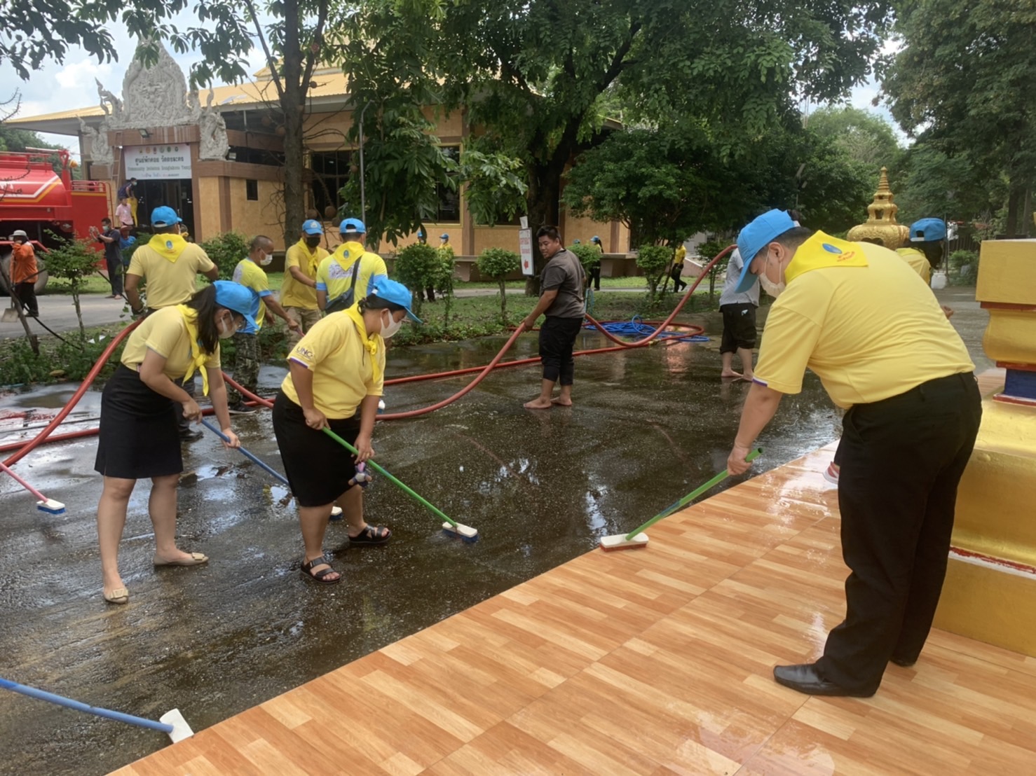 ??พช.นครนายก ร่วมกิจกรรมจิตอาสา เพื่อสนับสนุนการดำเนินงานโคก หนอง นา โมเดล วัดดงละคร