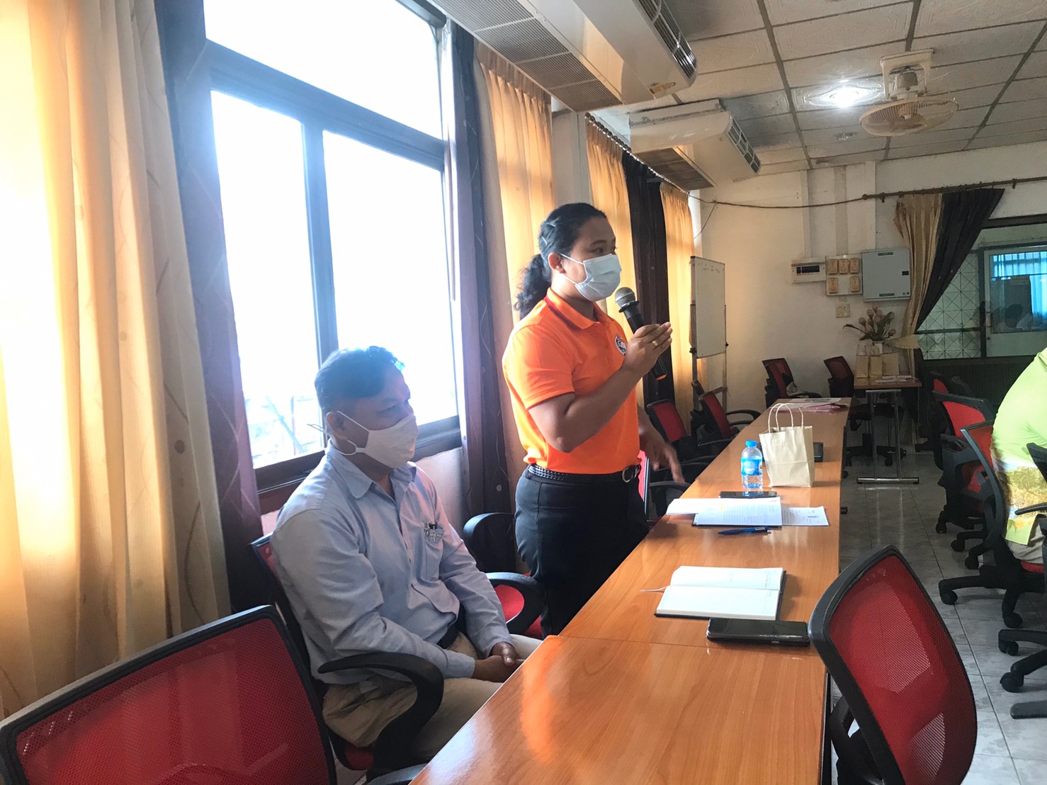 ??พช.นครนายก ร่วมการประชุมบูรณาการส่วนราชการในการจัดทำแผนพัฒนาจังหวัดนครนายก 5 ปี (พ.ศ.2566 – 2570) ฉบับทบทวน พ.ศ. 2567 และแผนปฏิบัติราชการประจำปีงบประมาณ พ.ศ. 2567 ของจังหวัดนครนายก ครั้งที่ 1/2565