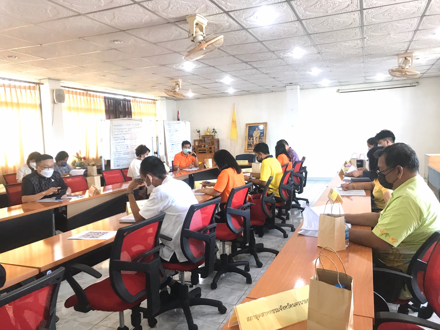 ??พช.นครนายก ร่วมการประชุมบูรณาการส่วนราชการในการจัดทำแผนพัฒนาจังหวัดนครนายก 5 ปี (พ.ศ.2566 – 2570) ฉบับทบทวน พ.ศ. 2567 และแผนปฏิบัติราชการประจำปีงบประมาณ พ.ศ. 2567 ของจังหวัดนครนายก ครั้งที่ 1/2565