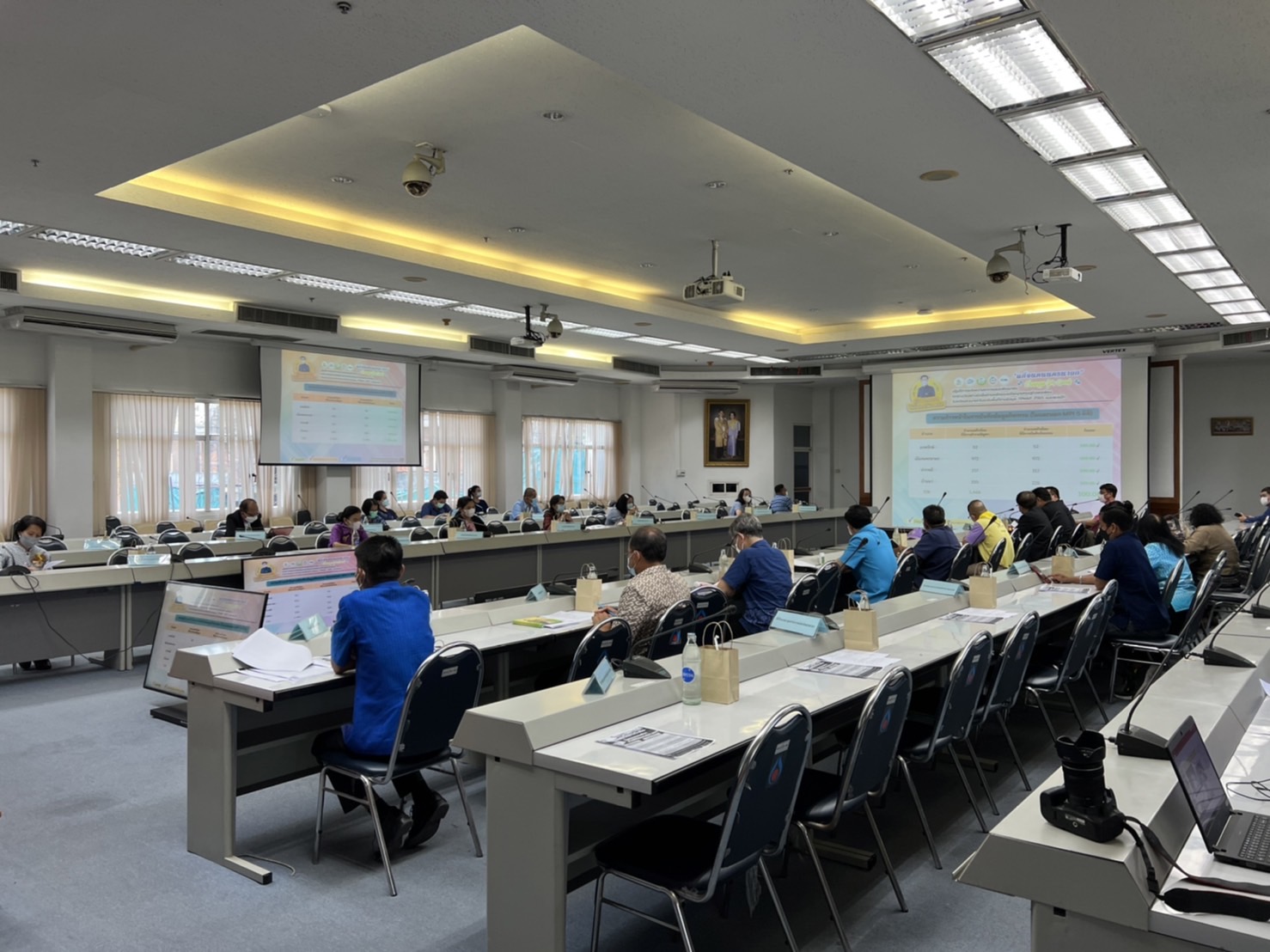 ??พช.นครนายก ประชุมการขับเคลื่อนศูนย์อำนวยการขจัดความยากจนและพัฒนาคนทุกช่วงวัยอย่างยั่งยืนตามหลักปรัชญาของเศรษฐกิจพอเพียงจังหวัดนครนายก (ศจพ.จ.) ครั้งที่ 2/2565