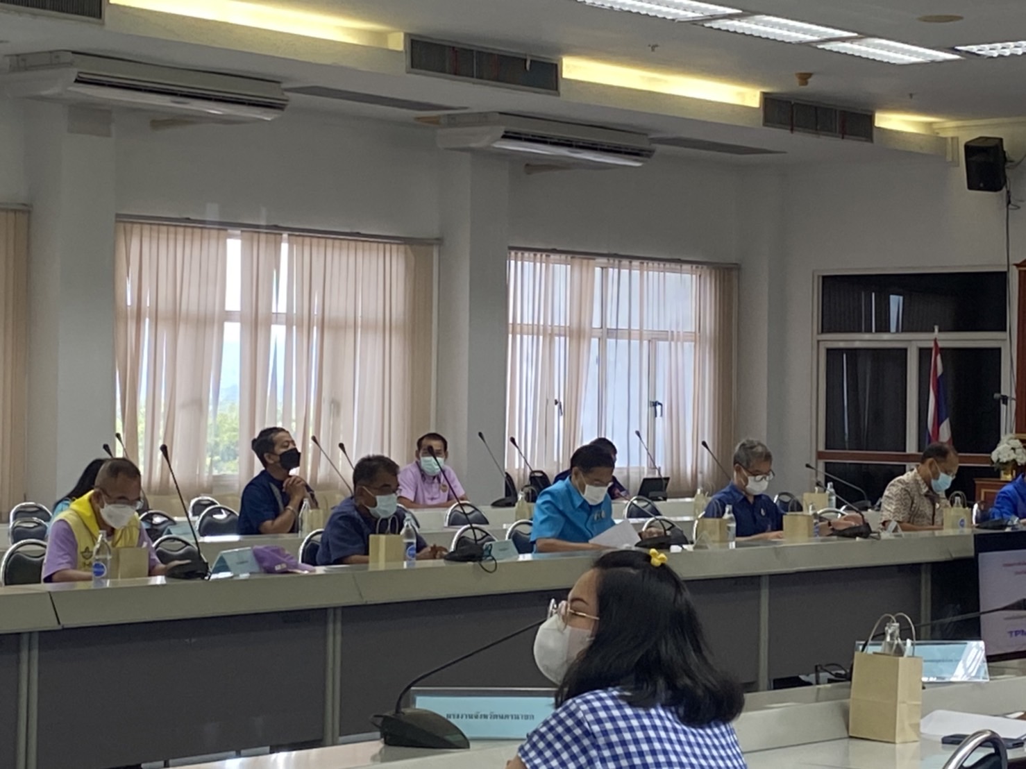 ??พช.นครนายก ประชุมการขับเคลื่อนศูนย์อำนวยการขจัดความยากจนและพัฒนาคนทุกช่วงวัยอย่างยั่งยืนตามหลักปรัชญาของเศรษฐกิจพอเพียงจังหวัดนครนายก (ศจพ.จ.) ครั้งที่ 2/2565