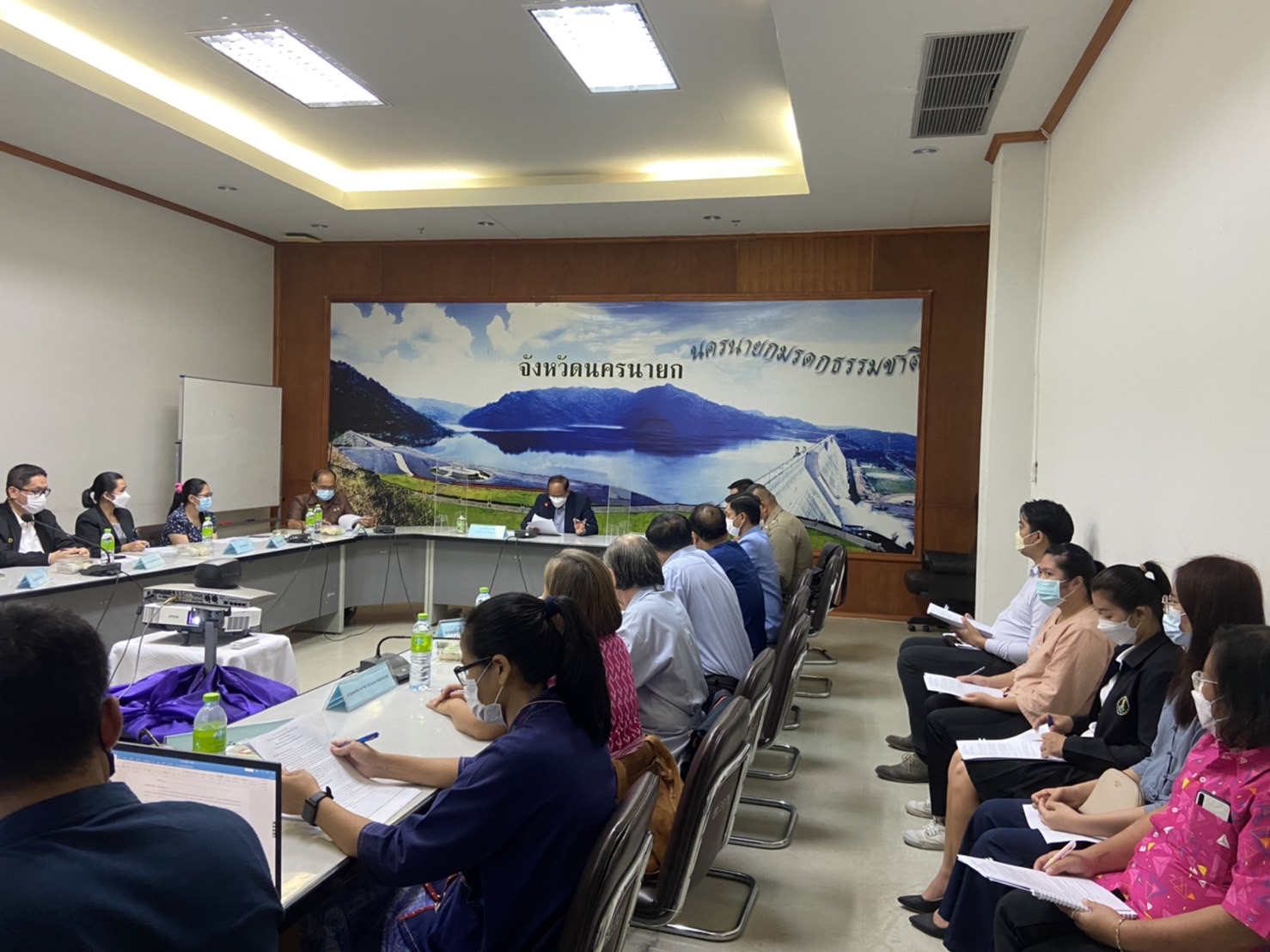 ??พช.นครนายก ประชุมคณะทำงานบริหารการจัดเก็บข้อมูลความจำเป็นพื้นฐาน (จปฐ.) ระดับจังหวัด ปี 2565