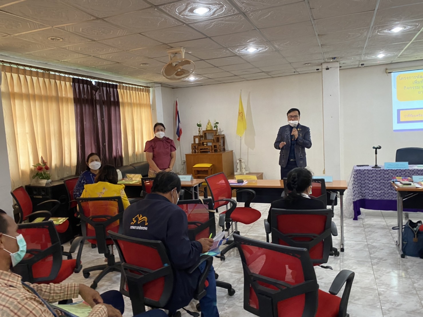 จังหวัดนครนายก เดินหน้าประชุมทีมสหวิชาชีพระดับอำเภอ เพื่อสร้างความเข้าใจในแนวทางในภารกิจการส่งเสริมการประกอบอาชีพแก่ครัวเรือนด้อยโอกาส ในพื้นที่นครนายก ตามหลัก 4ท
