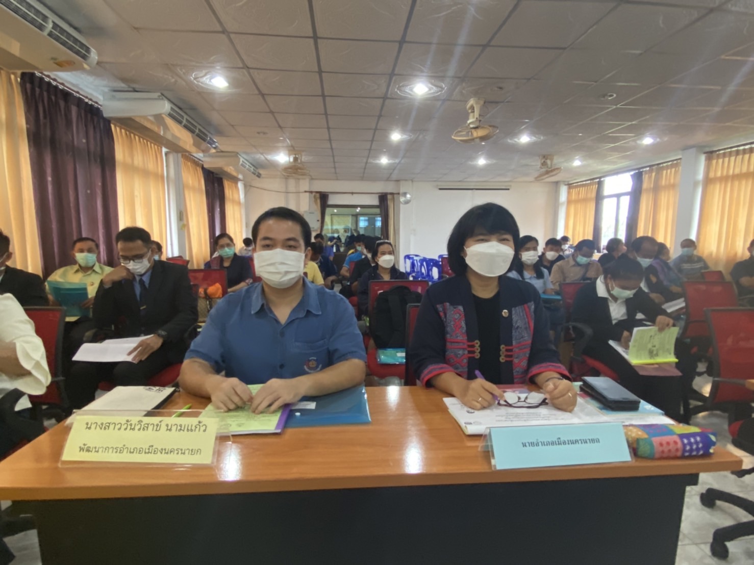 จังหวัดนครนายก เดินหน้าประชุมทีมสหวิชาชีพระดับอำเภอ เพื่อสร้างความเข้าใจในแนวทางในภารกิจการส่งเสริมการประกอบอาชีพแก่ครัวเรือนด้อยโอกาส ในพื้นที่นครนายก ตามหลัก 4ท