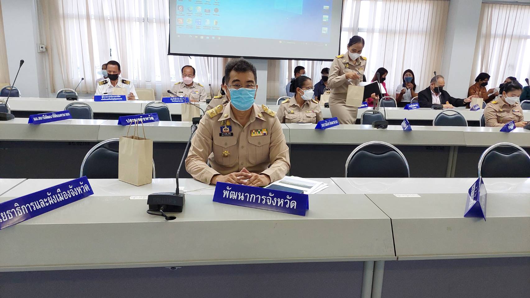 ? พช.นครนายก  นำเสนอผลงานการพัฒนาชุมชนในที่ประชุมกรมการจังหวัดนครนายก ประจำเดือนพฤศจิกายน 2565