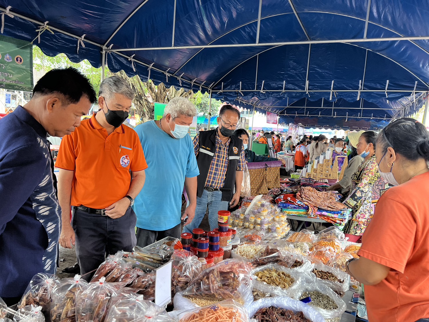 พช.นครนายกร่วมกิจกรรมบำบัดทุกข์ บำรุงสุขฯ จังหวัดนครนายก