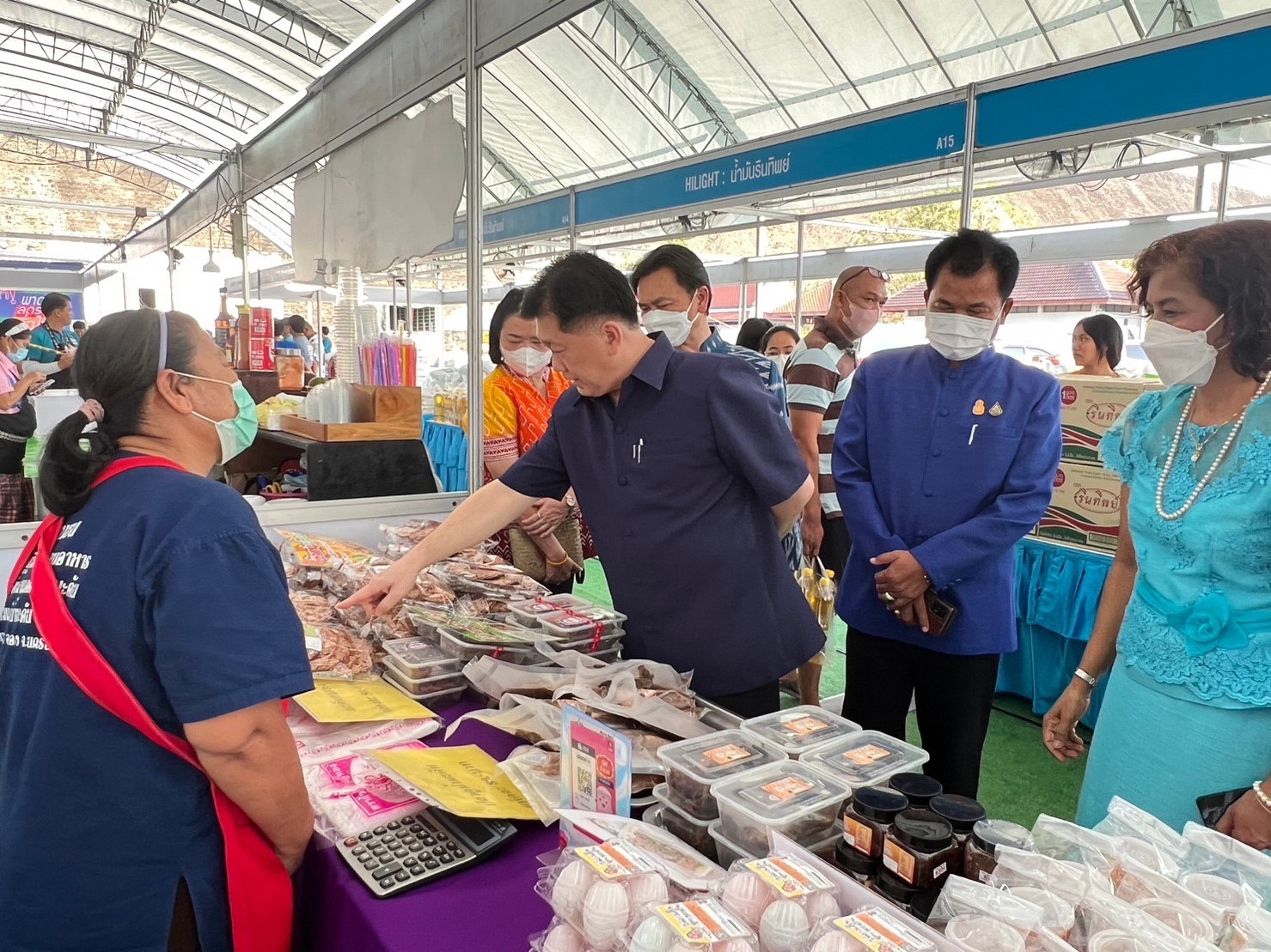 พช.นครนายก ร่วมเปิดงานโครงการ “พาณิชย์ลดราคา!ออนทัวร์ ทั่วไทย จังหวัดนครนายก