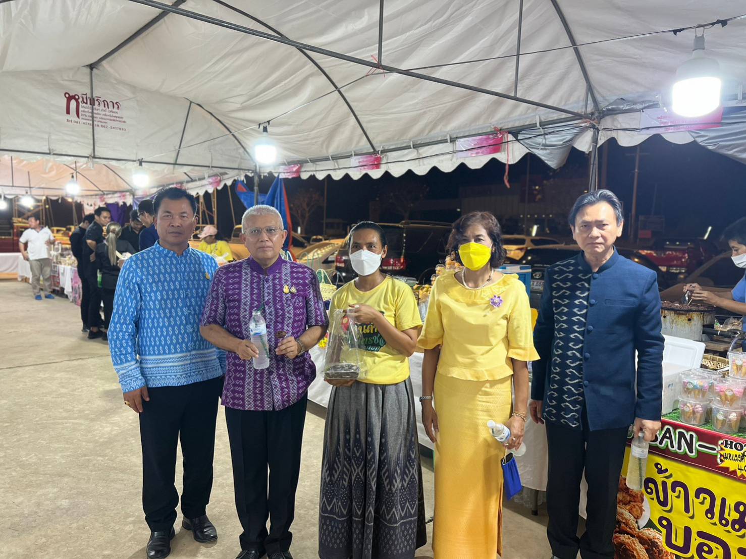 ?พช.นครนายก ร่วมจัดกิจกรรม งานมะยงชิด มะปรางหวาน และของดีนครนายก Fruit&Food Fest 2023?? “” ตามโครงการส่งเสริมช่องทางการตลาดของกลุ่มอาชีพสมาชิกกองทุนพัฒนาบทบาทสตรี ประจำปี 2566