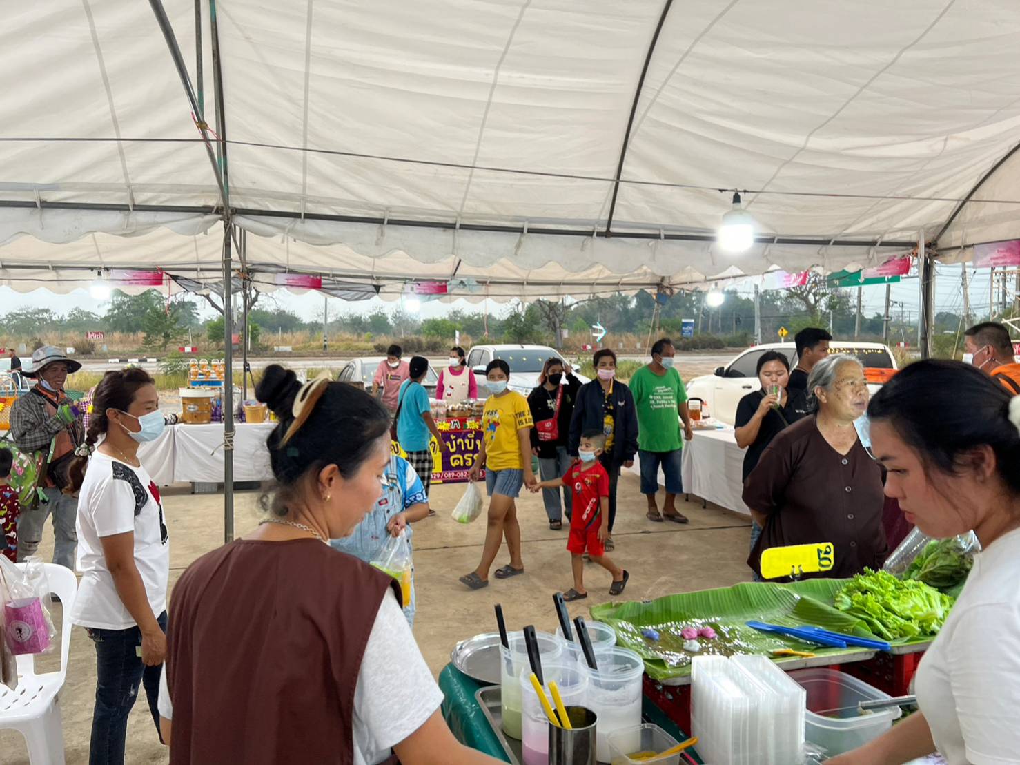 ?พช.นครนายก ร่วมจัดกิจกรรม งานมะยงชิด มะปรางหวาน และของดีนครนายก Fruit&Food Fest 2023?? “” ตามโครงการส่งเสริมช่องทางการตลาดของกลุ่มอาชีพสมาชิกกองทุนพัฒนาบทบาทสตรี ประจำปี 2566