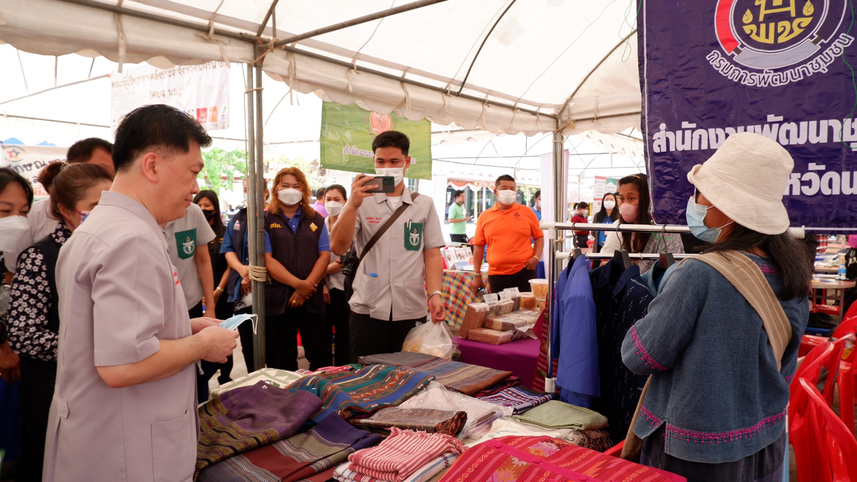 พช.นครนายก ร่วมกิจกรรม “หน่วยบำบัดทุกข์ บำรุงสุข สร้างรอยยิ้ม และความปรองดองสมานฉันท์ให้ประชาชนจังหวัดนครนายก” ประจำปีงบประมาณ พ.ศ. 2566