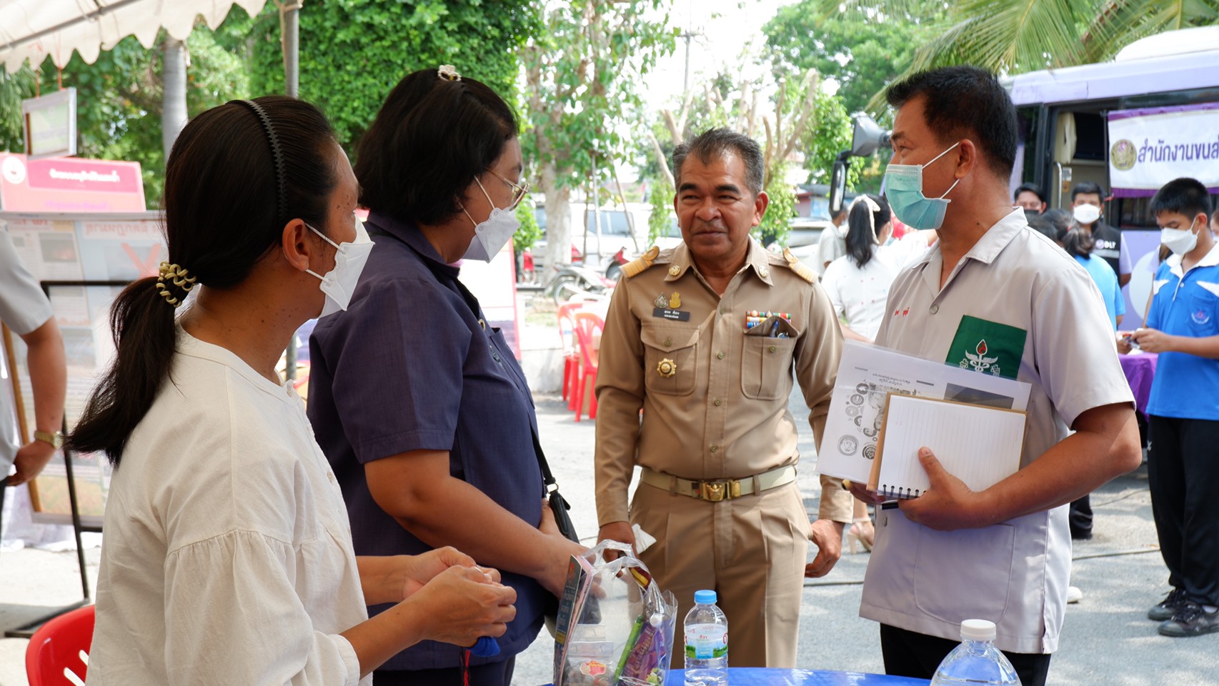 พช.นครนายก ร่วมกิจกรรม “หน่วยบำบัดทุกข์ บำรุงสุข สร้างรอยยิ้ม และความปรองดองสมานฉันท์ให้ประชาชนจังหวัดนครนายก” ประจำปีงบประมาณ พ.ศ. 2566