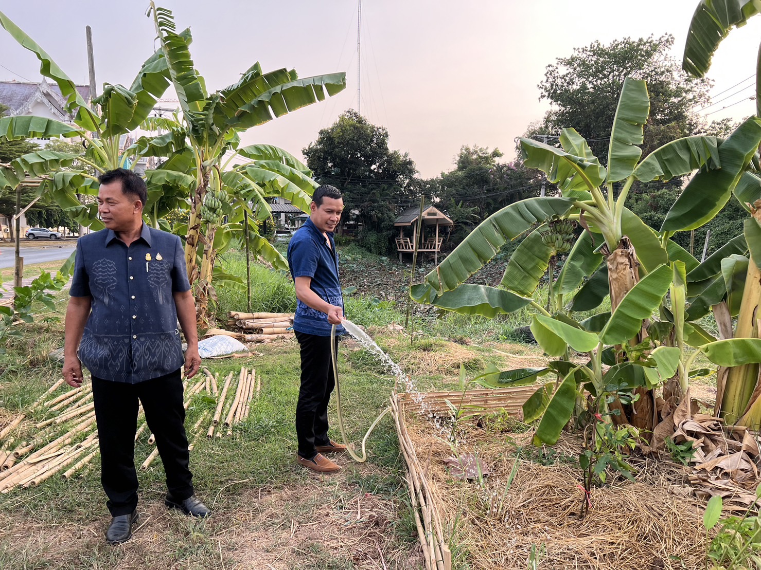 “พจ. นครนายก ชวนทีมงานสานต่อพื้นที่ว่าง สร้างอาหาร 30 ตารางวา หน้าศาลากลางจังหวัด”