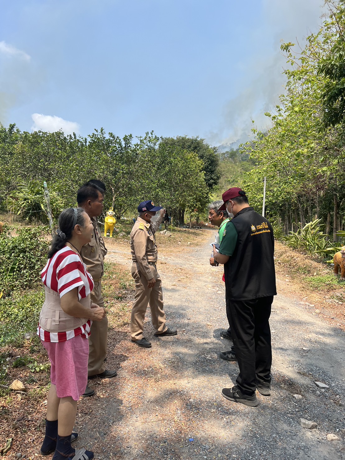 พจ.นครนายก ร่วมสนับสนุนภารกิจการดับไฟป่าในพื้นที่จังหวัดนครนายก