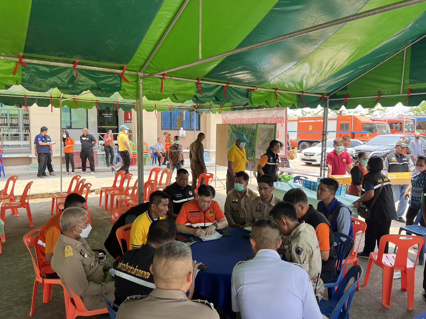 พจ.นครนายก ร่วมสนับสนุนภารกิจการดับไฟป่าในพื้นที่จังหวัดนครนายก