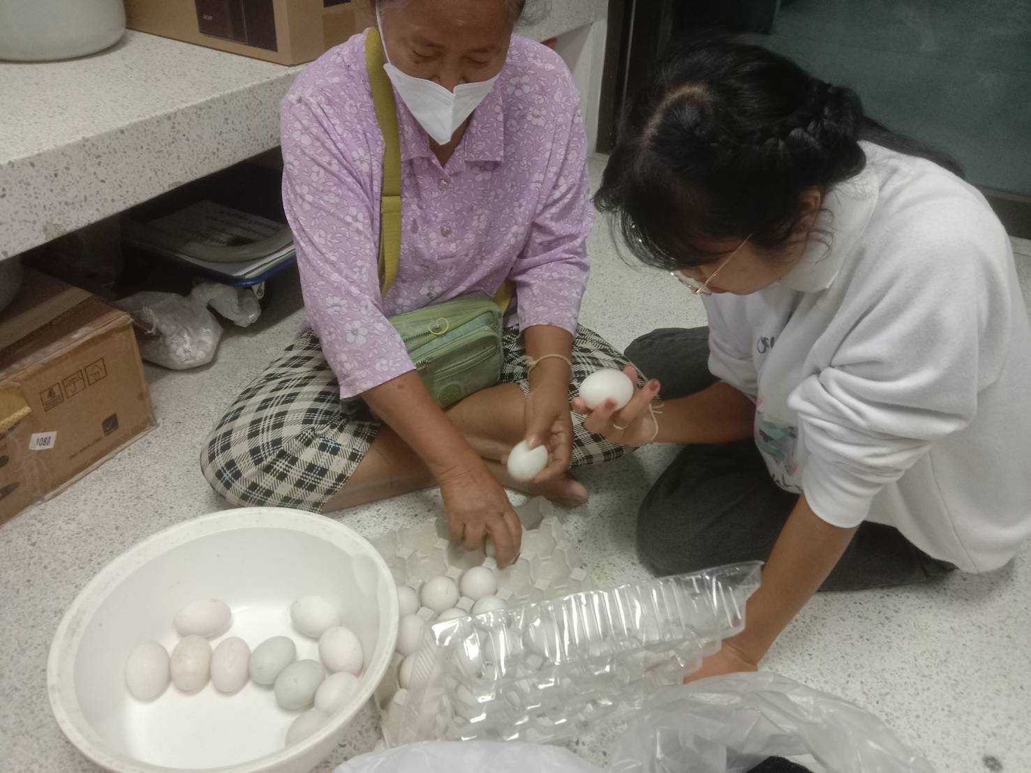 จังหวัดนครนายกขับเคลื่อนงานพัฒนาคนทุกช่วงวัย นำกลุ่มเป้าหมายฝึกอาชีพเพื่อลดรายจ่าย เพิ่มรายได้ในครัวเรือน ตามโครงการฝึกอาชีพประชาชนพัฒนาคนทุกช่วงวัย ตามหลักปรัชญาของเศรษฐกิจพอเพียง กรมการพัฒนาชุมชน