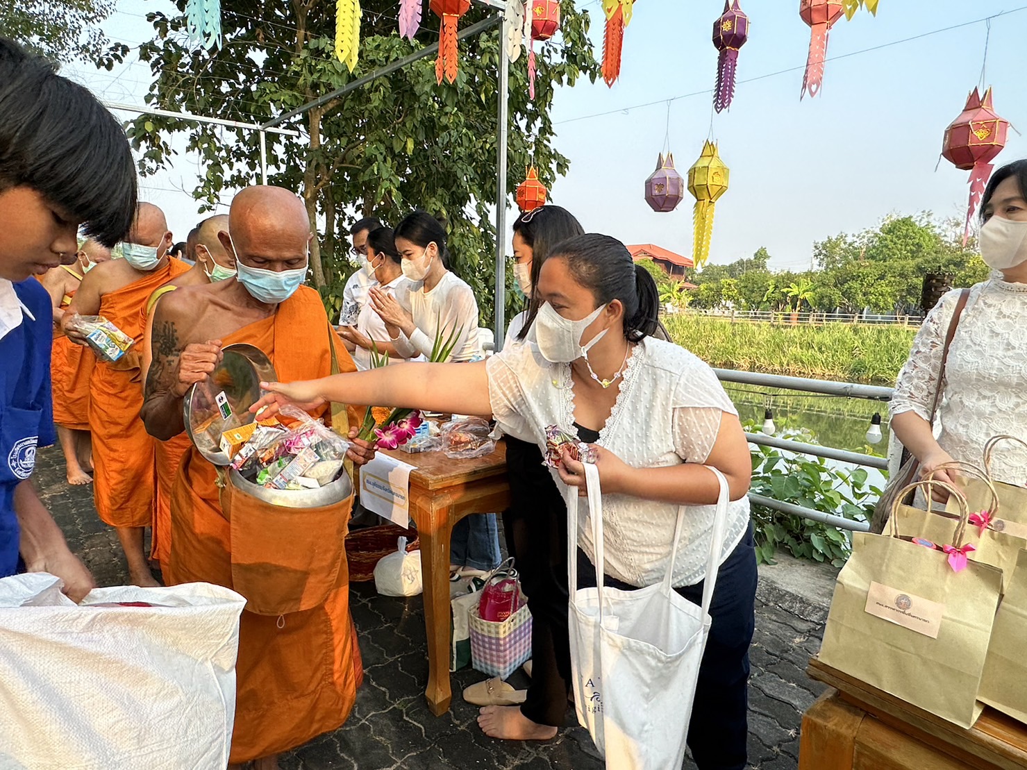 ข่าวพช นครนายก วันจันทร์ที่ 6   มีนาคม2566 ร่วมพิธีทำบุญเนื่องในวันสำคัญทางพระพุทธศาสนา วันมาฆะบูชา ณ ลานวัฒนธรรมนำสุข วัดอุดมธานี พระอารามหลวง