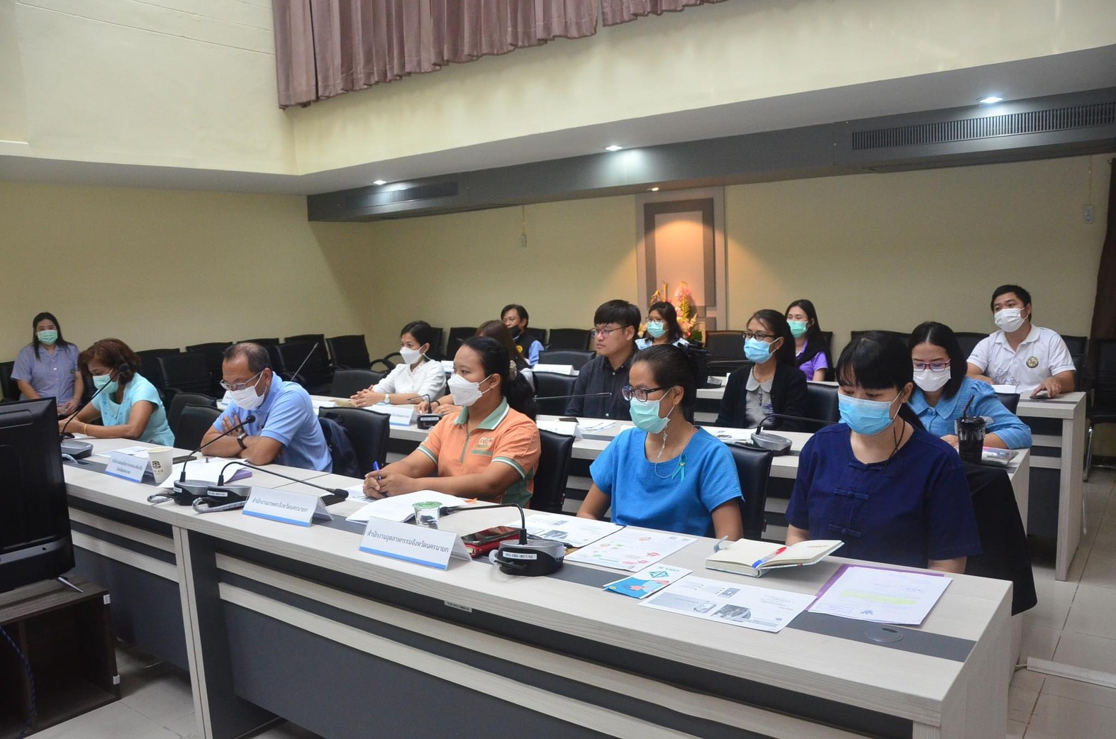 พช.นครนายก ร่วมประชุมยกระดับผลิตภัณฑ์สุขภาพชุมชน