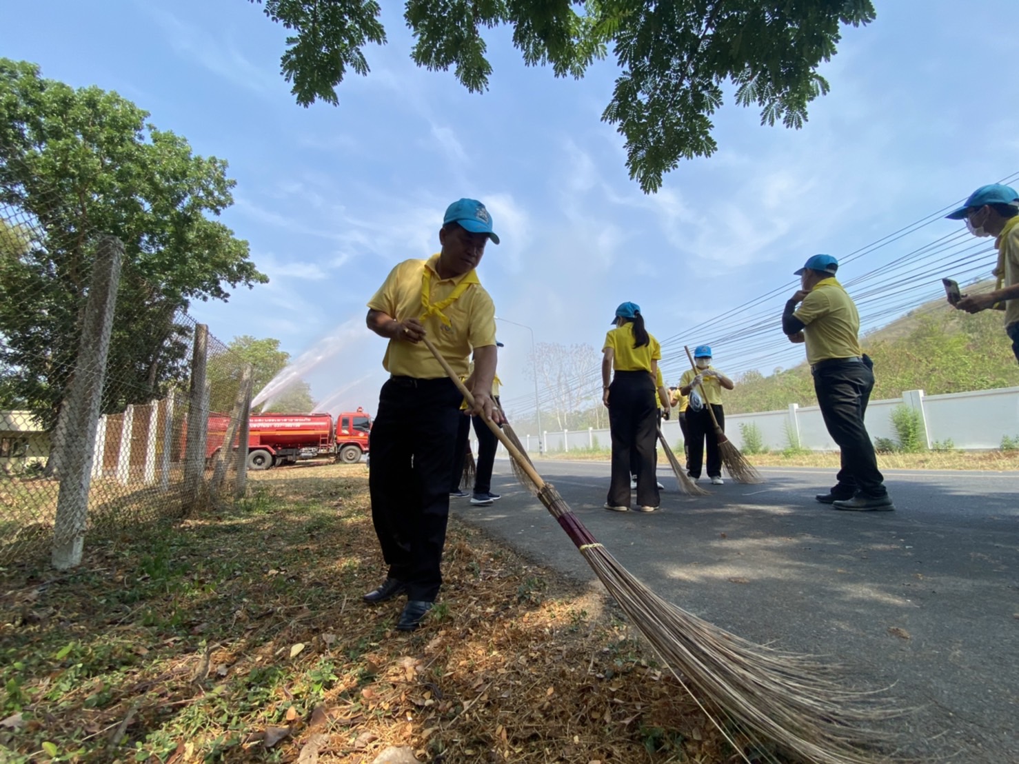 กิจกรรมจิตอาสาบำเพ็ญสาธารณะประโยชน์เนื่องในวันพระบาทสมเด็จพระพุทธยอดฟ้าจุฬาโลกมหาราช วันที่ระลึกมหาจักรีบรมมาราชวงศ์ และวันข้าราชการพลเรือนประจำปี 2566