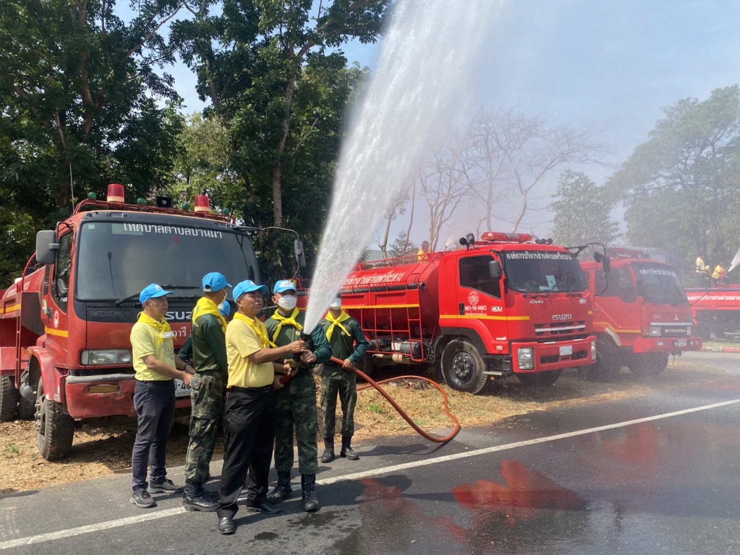 กิจกรรมจิตอาสาบำเพ็ญสาธารณะประโยชน์เนื่องในวันพระบาทสมเด็จพระพุทธยอดฟ้าจุฬาโลกมหาราช วันที่ระลึกมหาจักรีบรมมาราชวงศ์ และวันข้าราชการพลเรือนประจำปี 2566