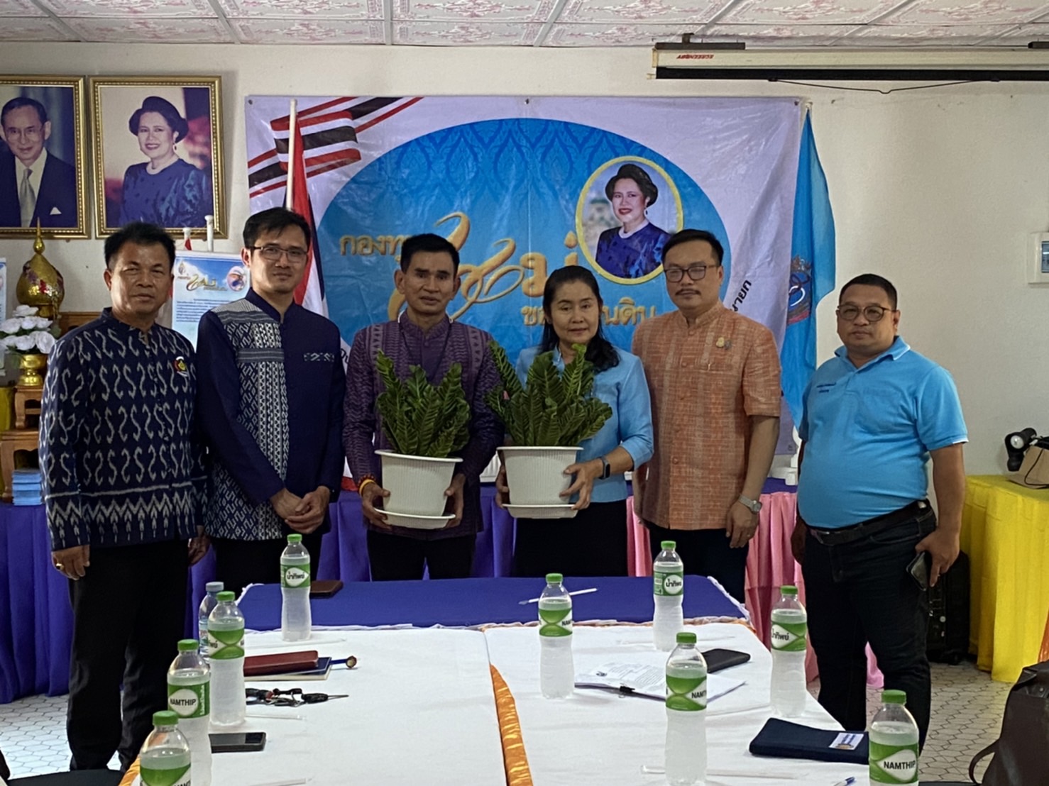 กรมการพัฒนาชุมชน ติดตามและถอดบทเรียนการขับเคลื่อนงานกองทุนแม่ของแผ่นดินในพื้นที่จังหวัดนครนายก