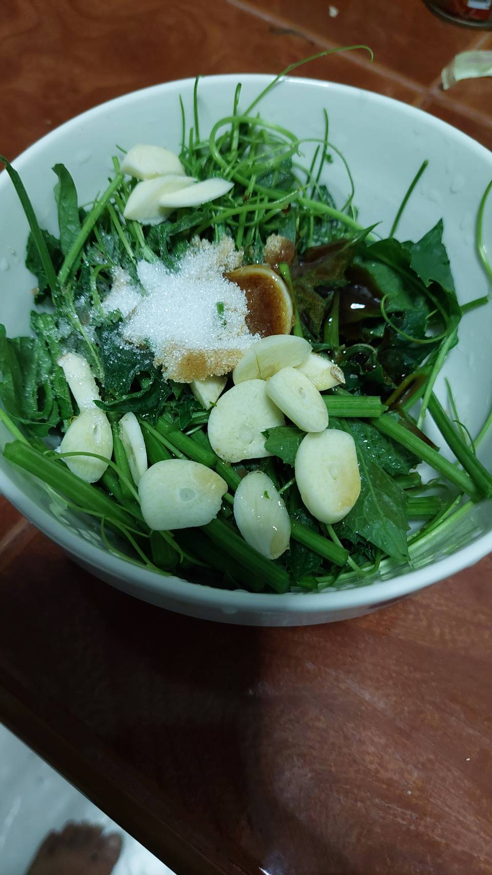 ???ผลผลิตจากการ “ปลูกเอง กินเอง” ในการน้อมนำแนวพระราชดำริสมเด็จพระกนิษฐาธิราชเจ้า กรมสมเด็จพระเทพรัตนราชสุดาสยามบรมราชกุมารี ผ่าน “ผู้นำต้องทำก่อน”